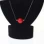 Halskæde med rød perle (str. 63 cm)