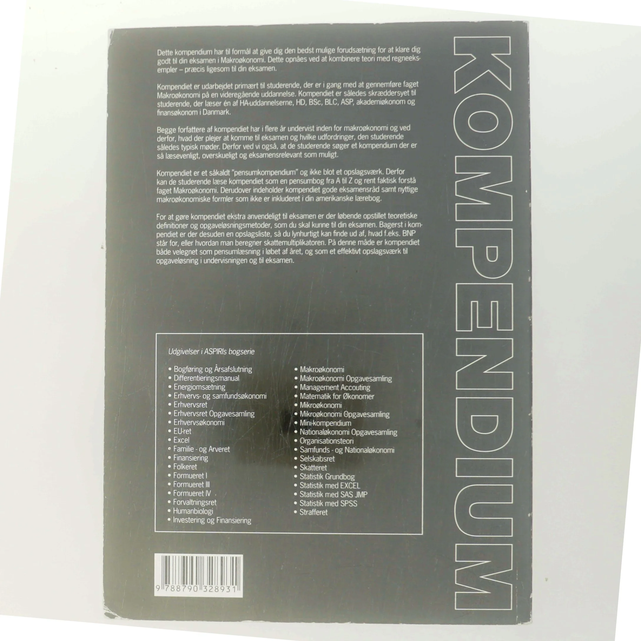 Kompendium i makroøkonomi af Mads Wadstrøm (Bog)