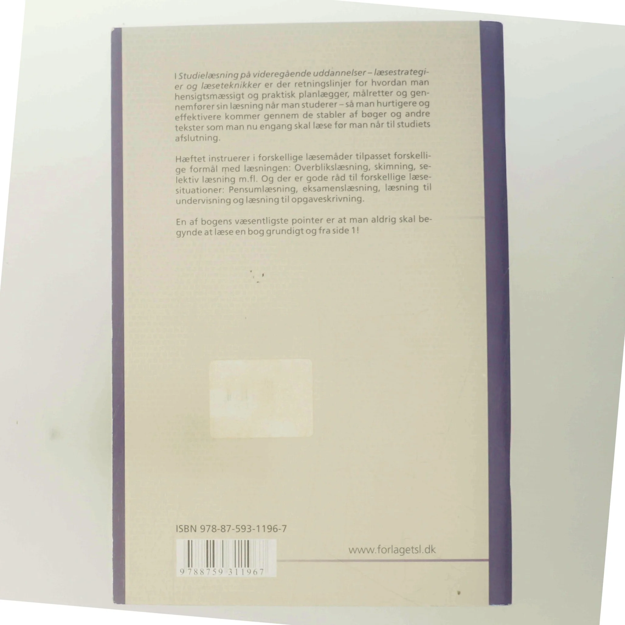 Studielæsning på videregående uddannelser : læsestrategier og læseteknikker (Bog)