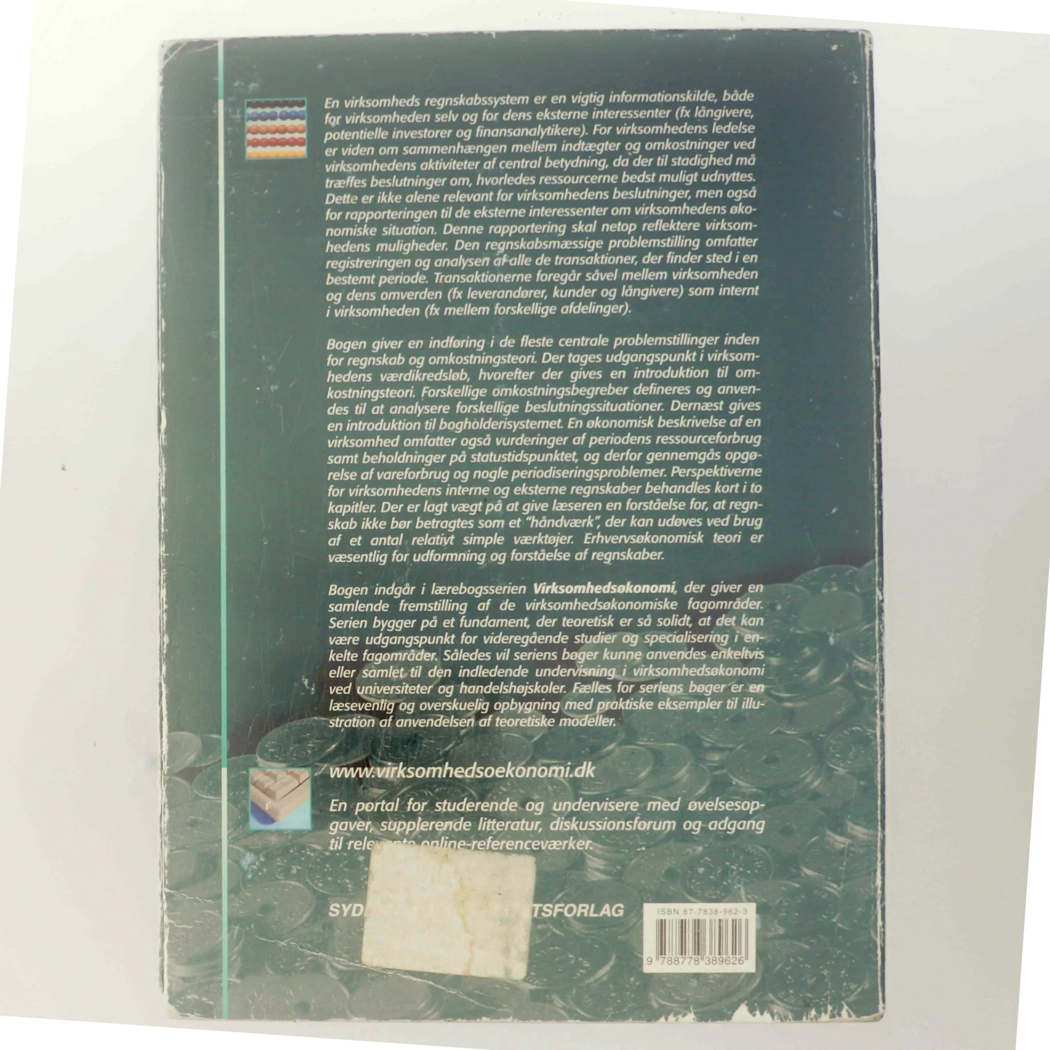 Omkostningsteori og regnskab af John Christensen (f. 1949) (Bog)