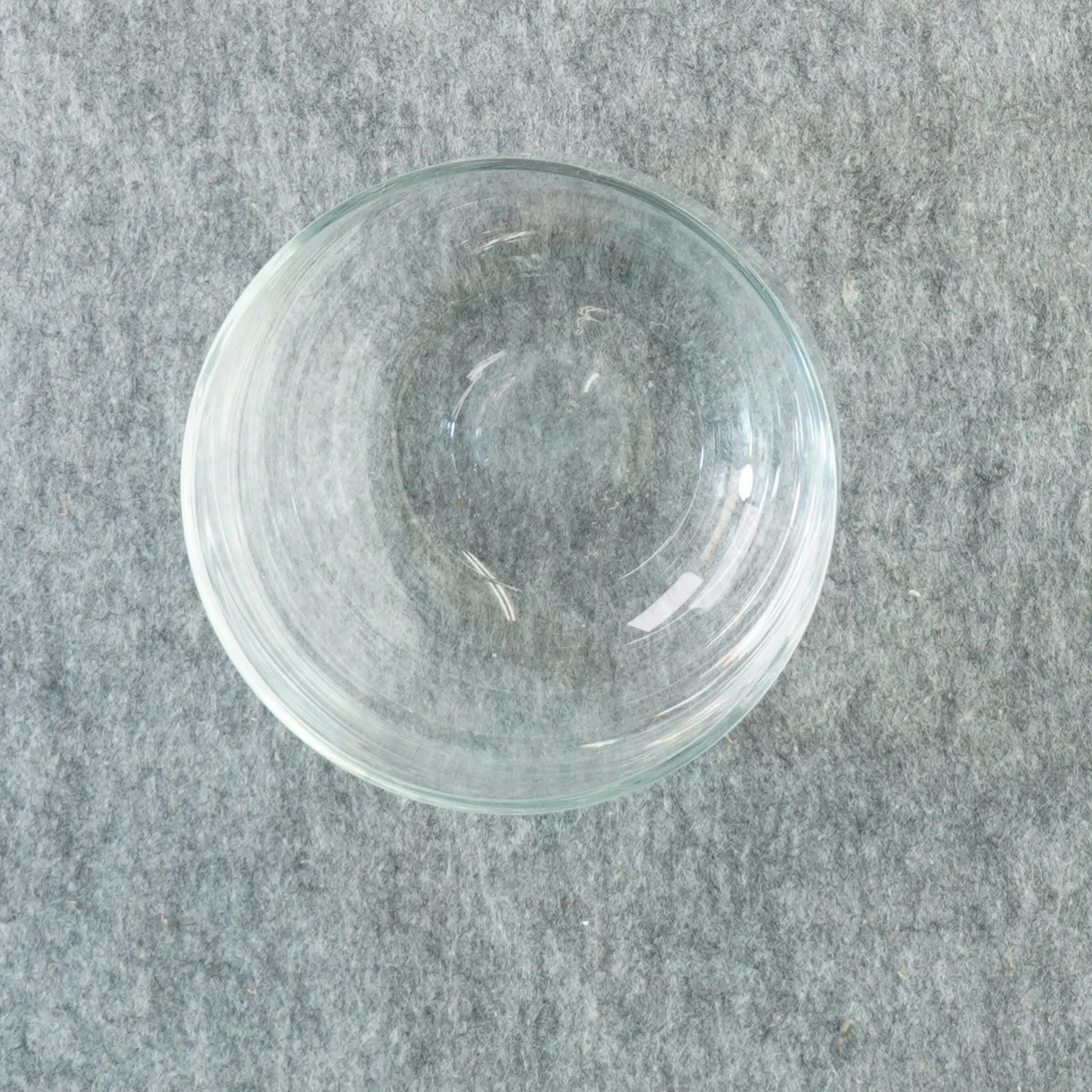 Glas skål (str. 15 x 12 cm)