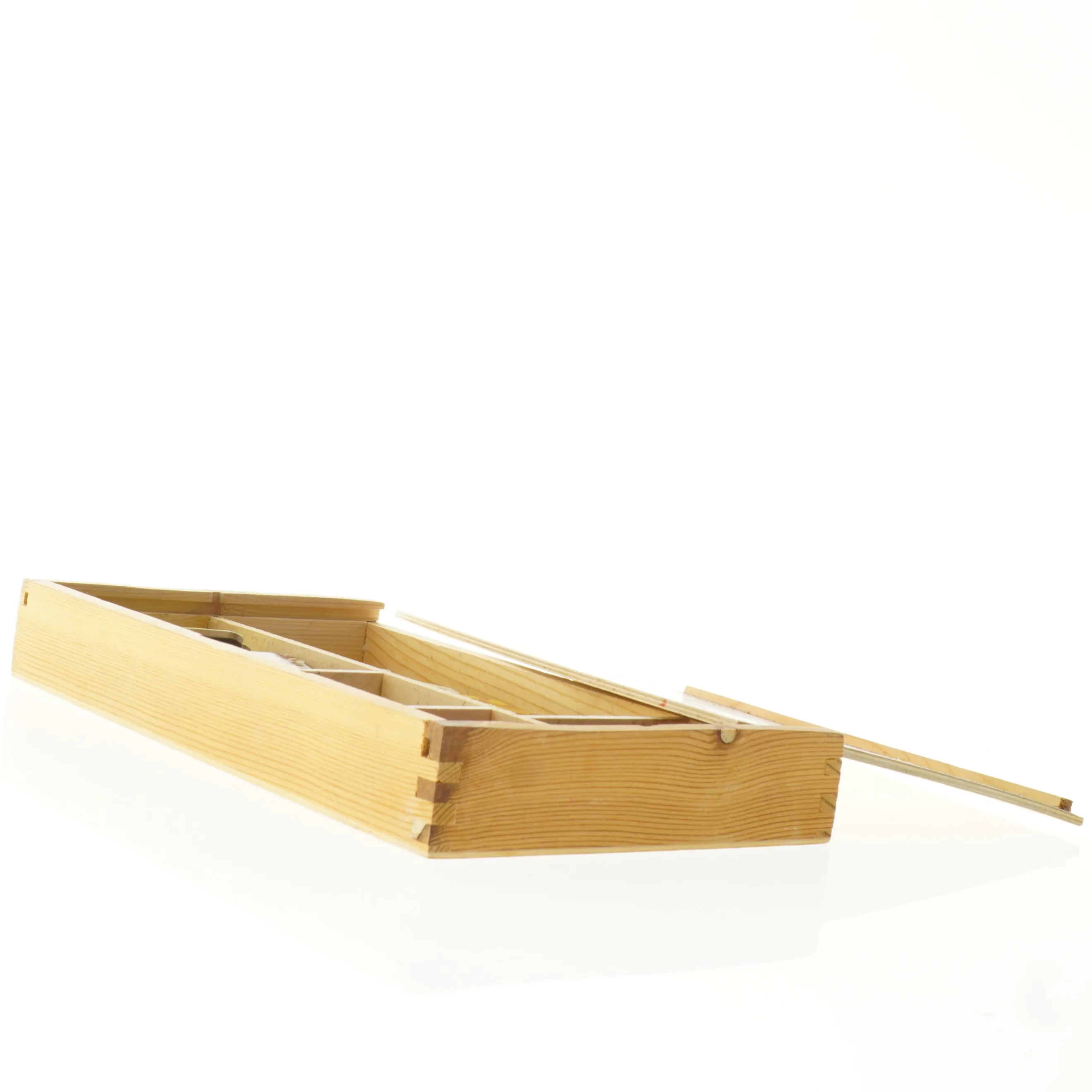 Vintage påklædningsdukke med tøj og tilbehør (str. 29 x 18 cm)