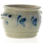 Keramik krukke med blå detaljer (str. 12 x 8 cm)