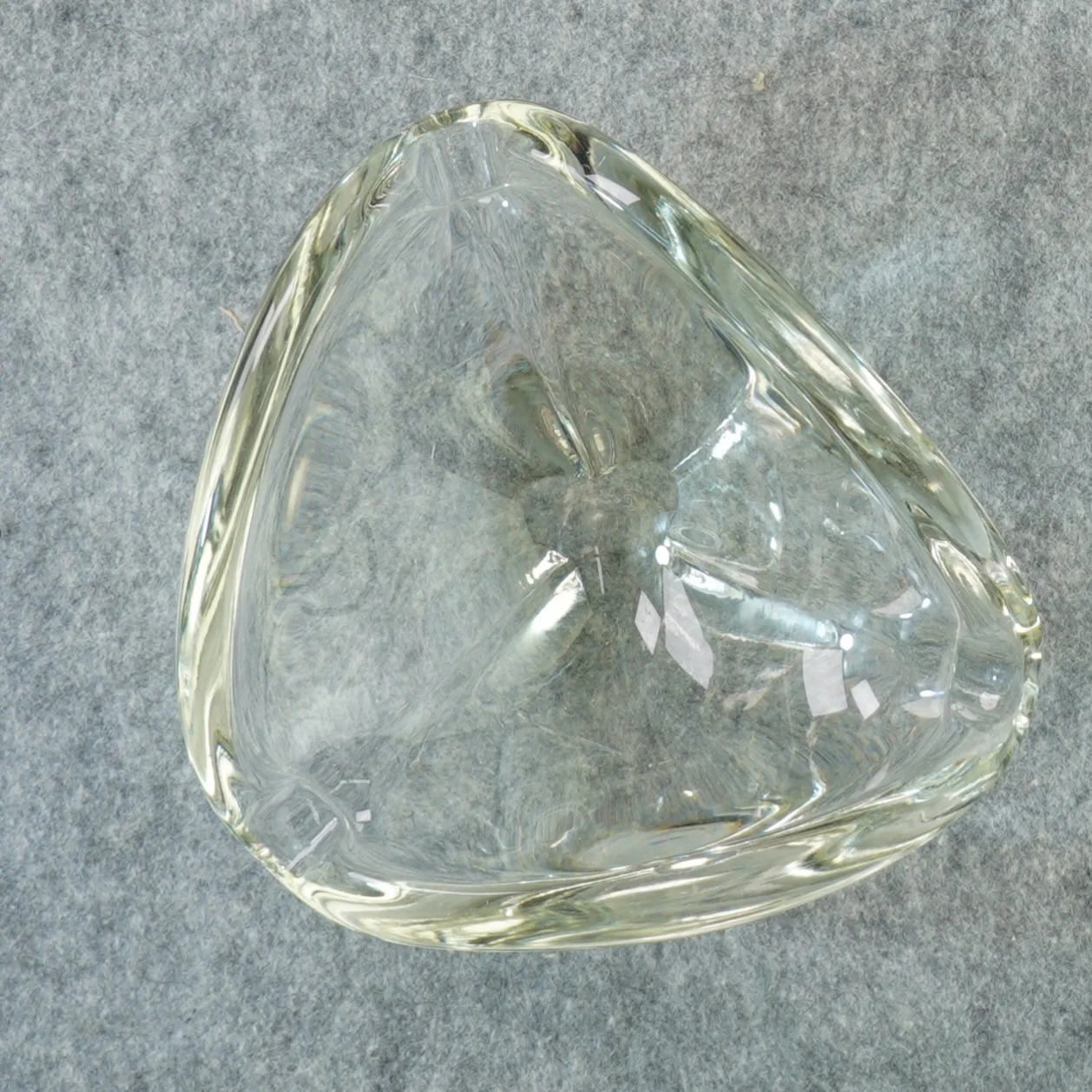 Skål fra Holmegaard (str. 18 x 9 cm)