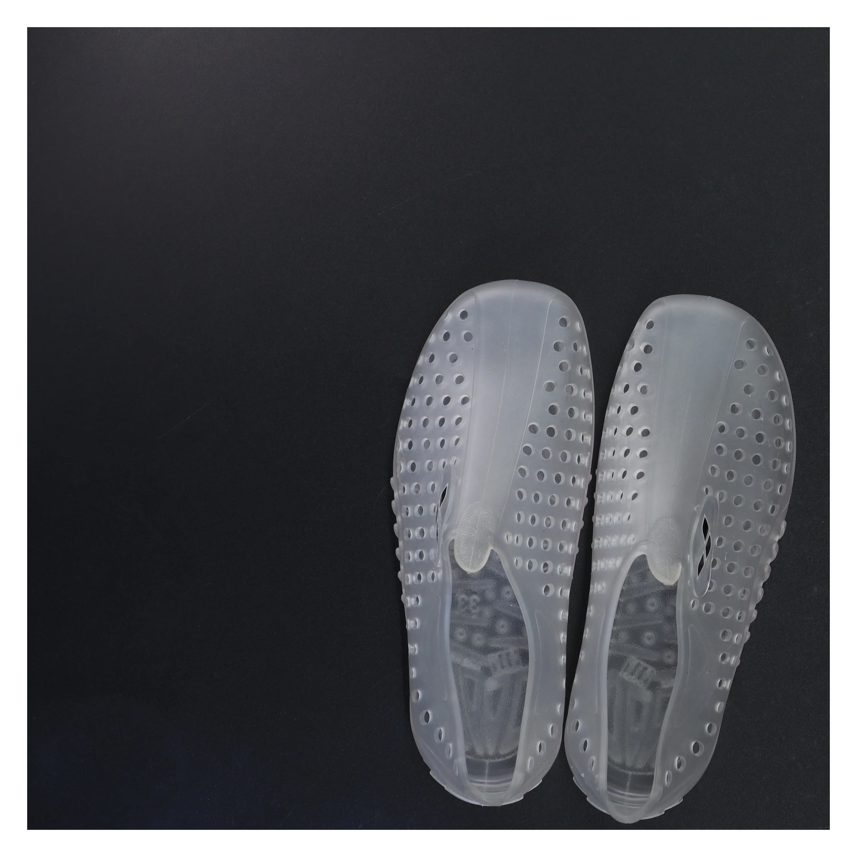 Badesko -gennemsigtige (str. 33)