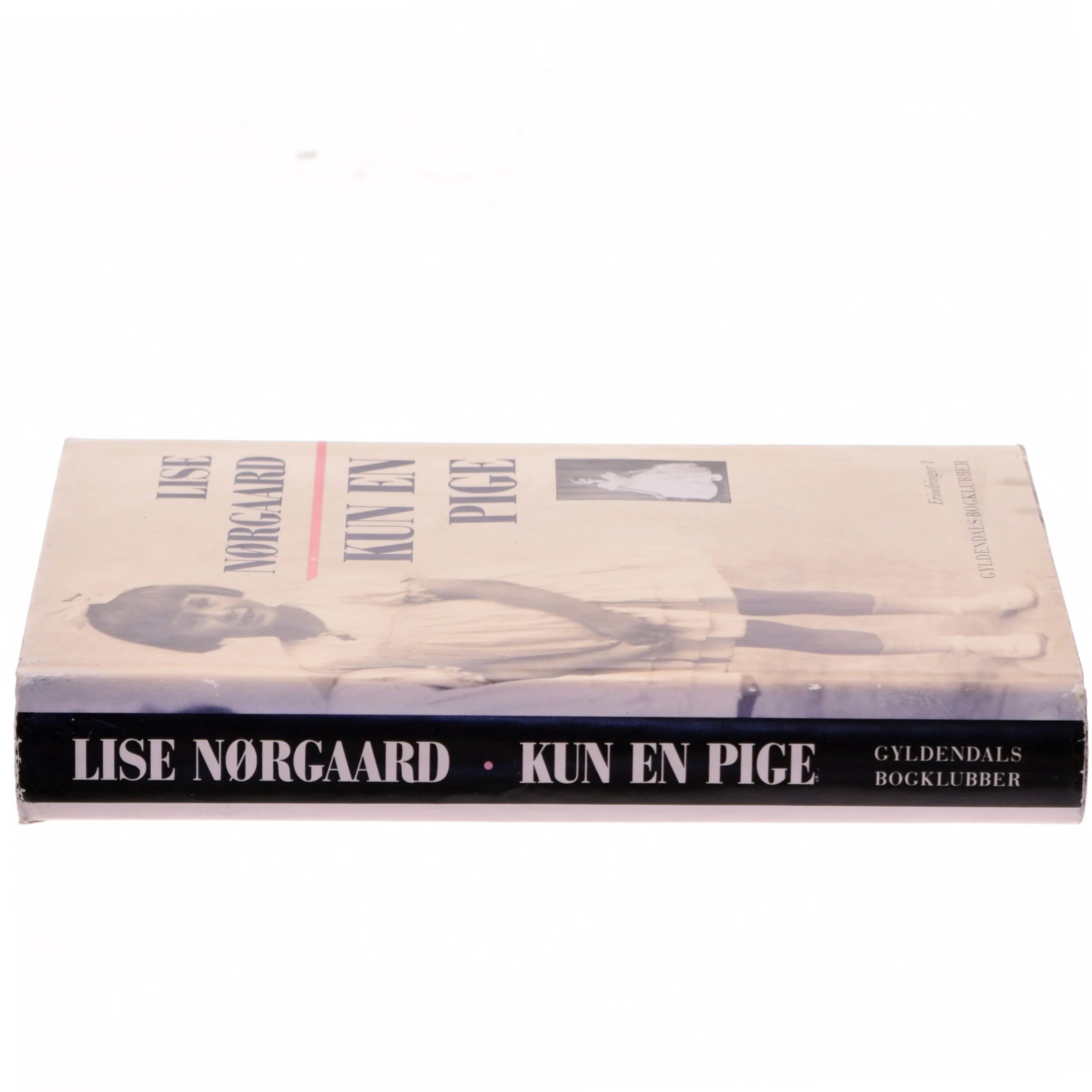 Kun en pige af Lise Nørgaard (Bog)