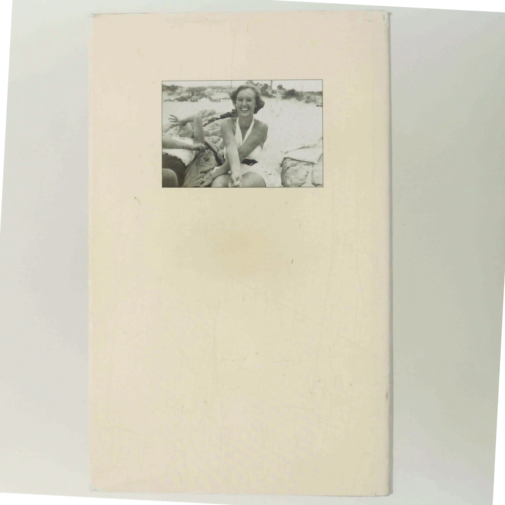 Kun en pige af Lise Nørgaard (Bog)