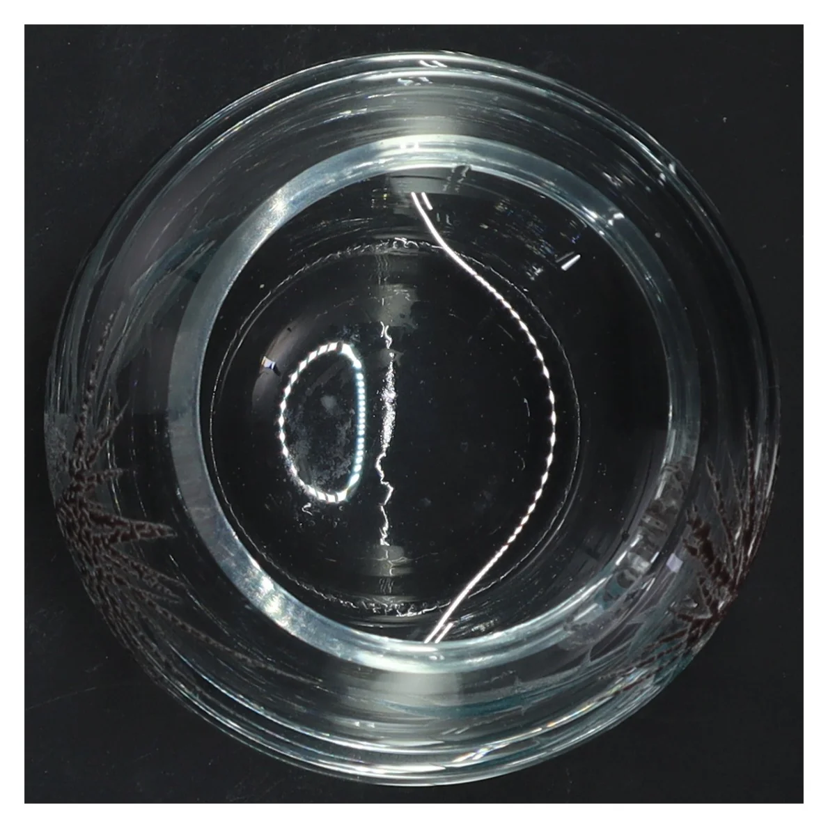 Rund glas vase med udsmykning (str. Ø 13 cm)