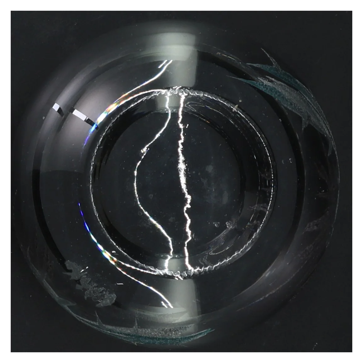 Rund glas vase med udsmykning (str. Ø 13 cm)