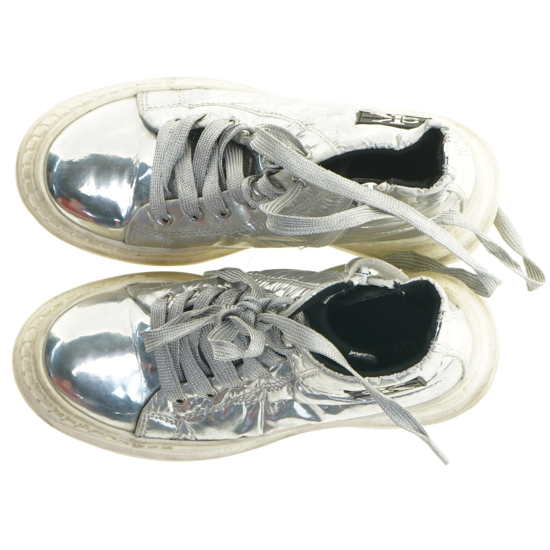 Sølvfarvede høje sneakers fra Calvin Klein (str. 32)