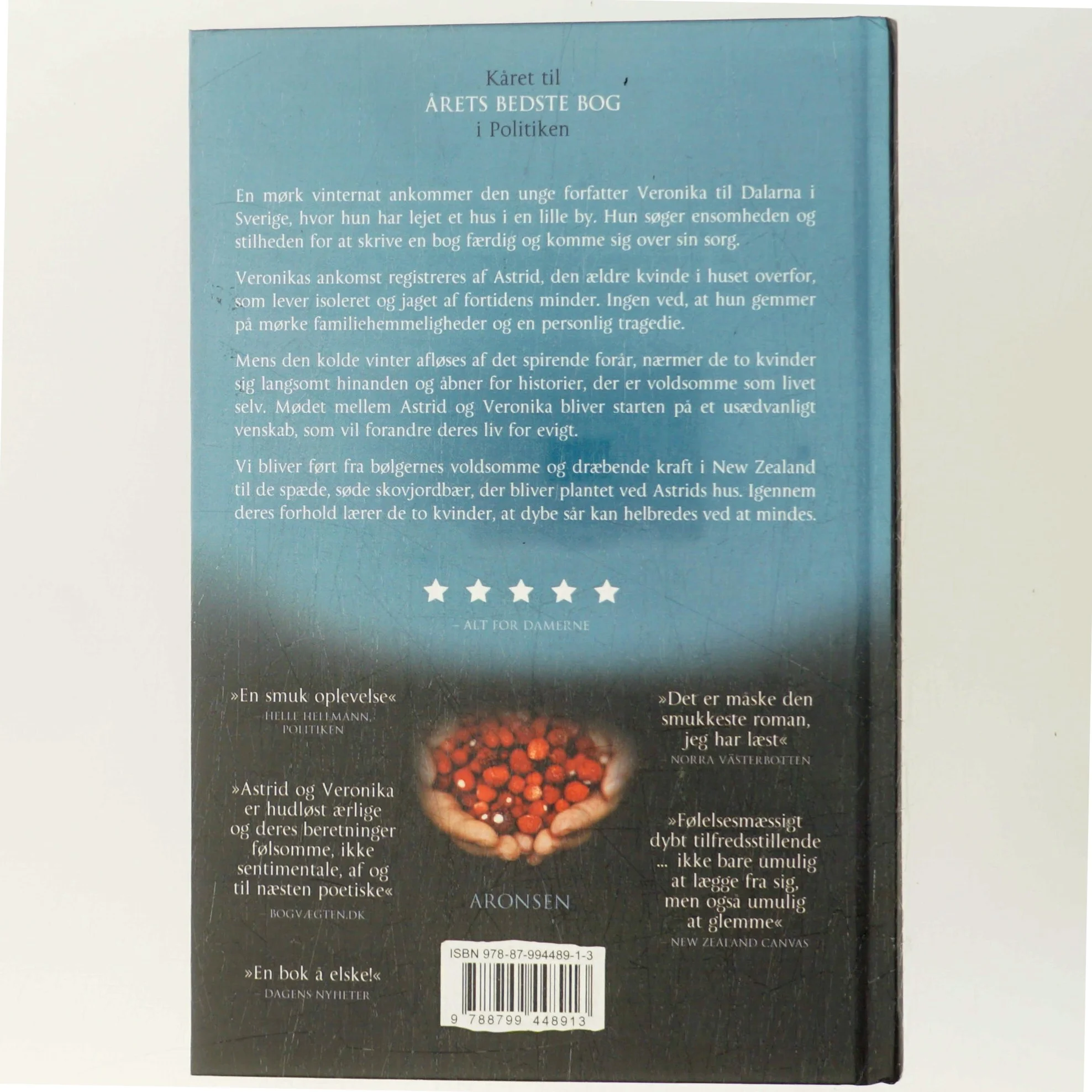 Astrid & Veronika (Læseklubpose) af Linda Olsson (Bog)