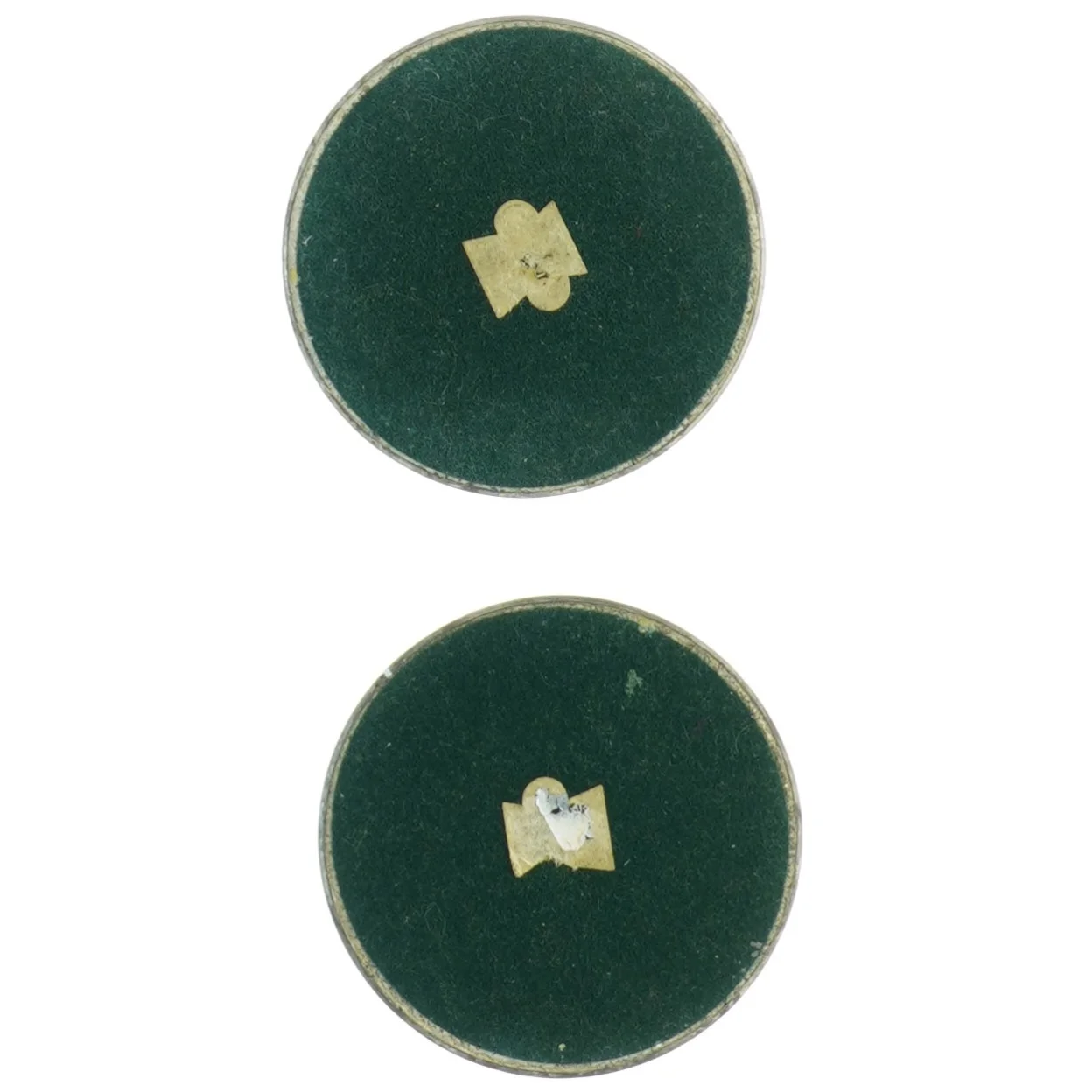 Sølvfarvede lysestager (str. 11 x 8 cm)