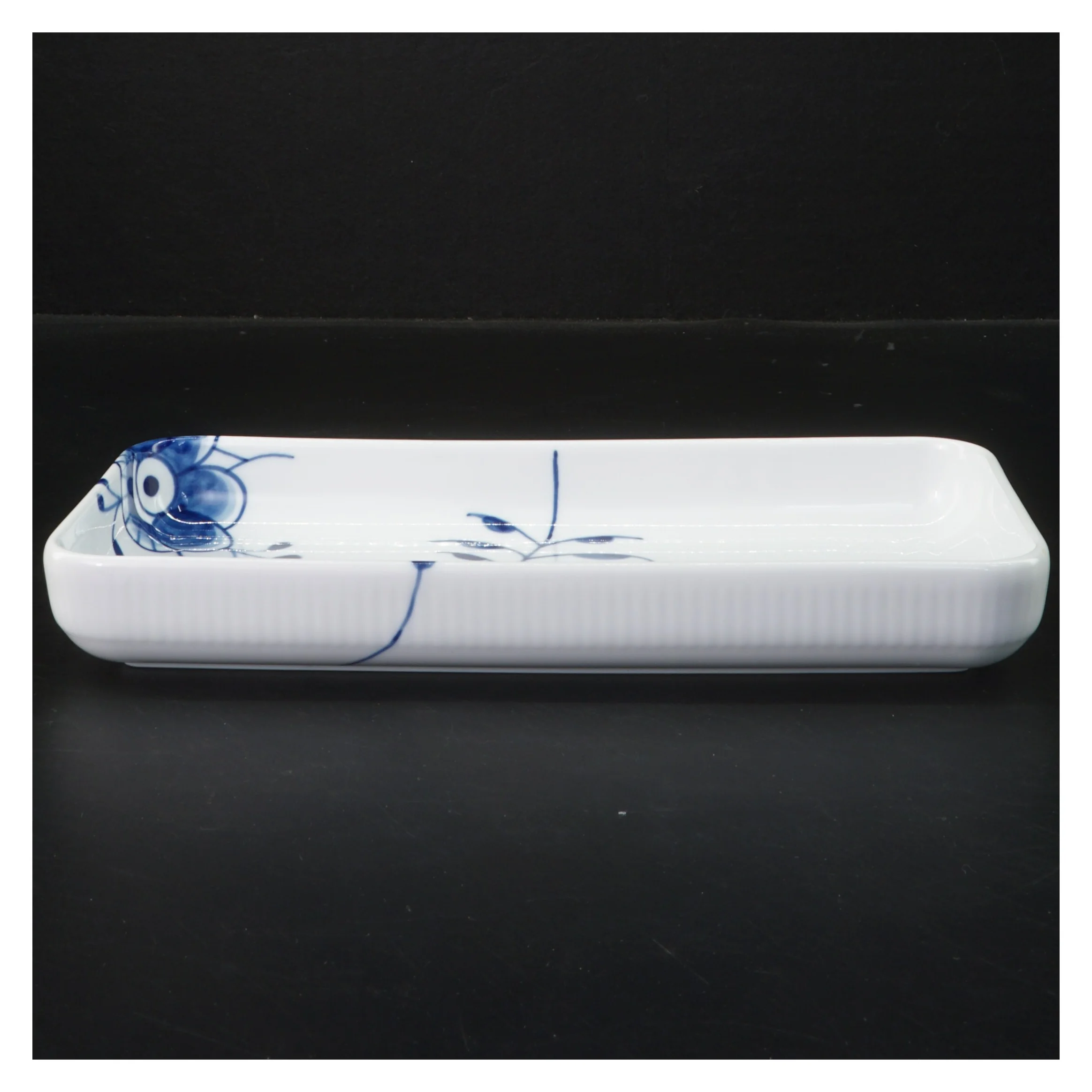 Mega musselmalet rektangulært fad (str. 24x12x3 cm)