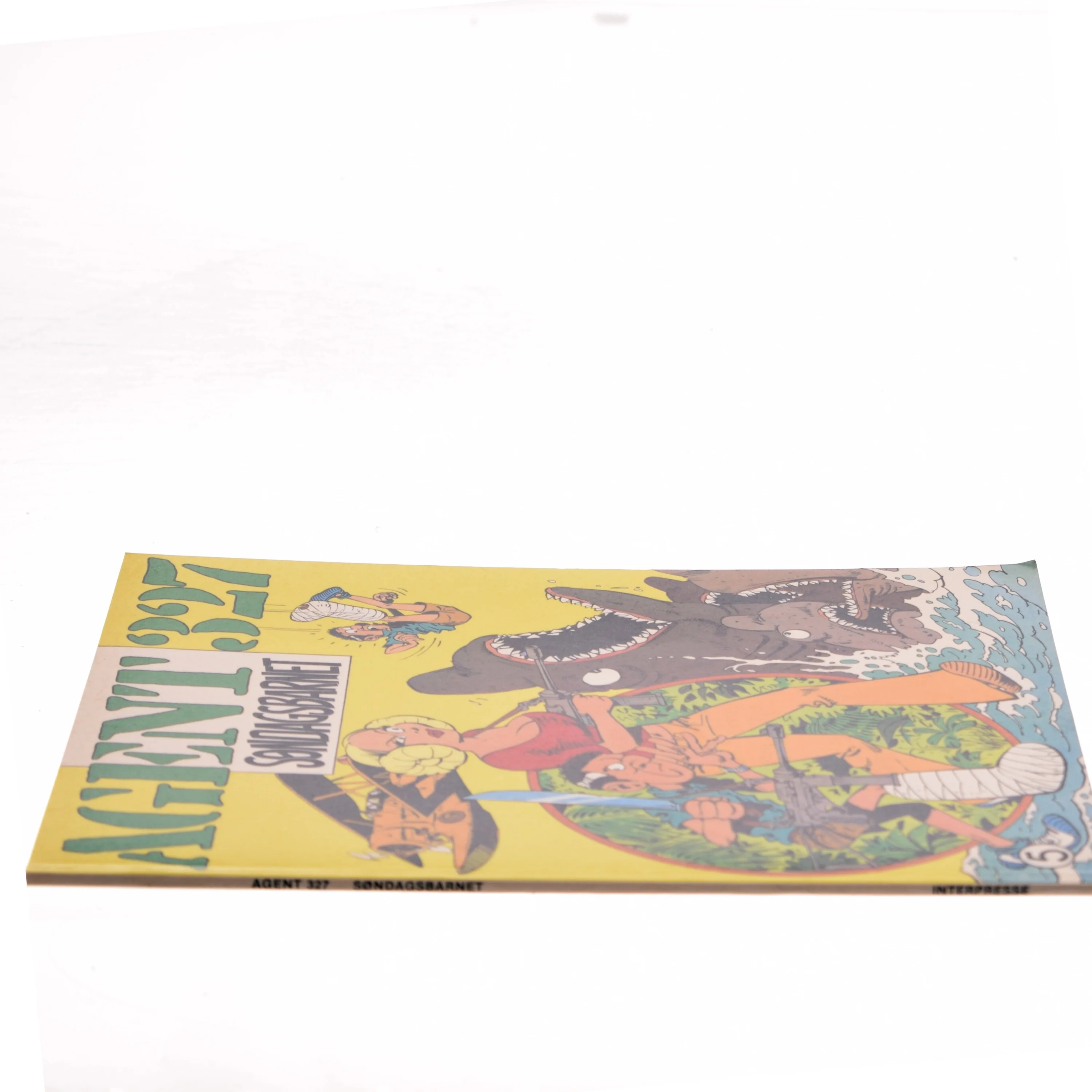 Agent 327: Søndagsbarnet af <Tekst af bogens forfattere> (Bog)