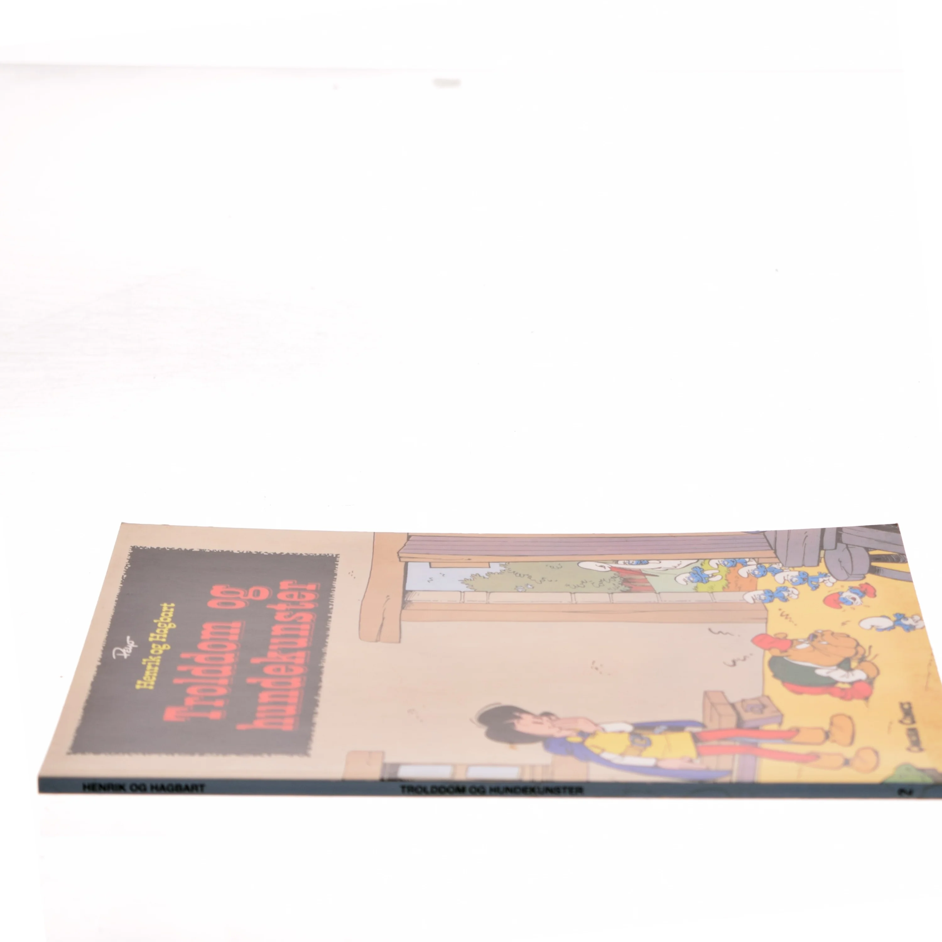 Trolddom og hundekunster af Peyo (Bog)