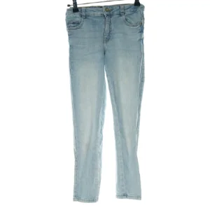 Jeans fra Mango (str. 134 cm)