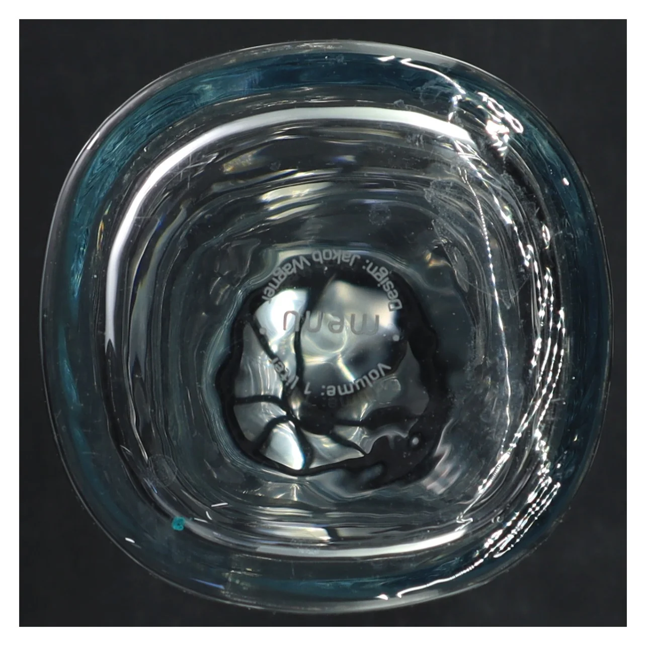 Glasflaske med låg fra Menu (str. 28x9 cm)