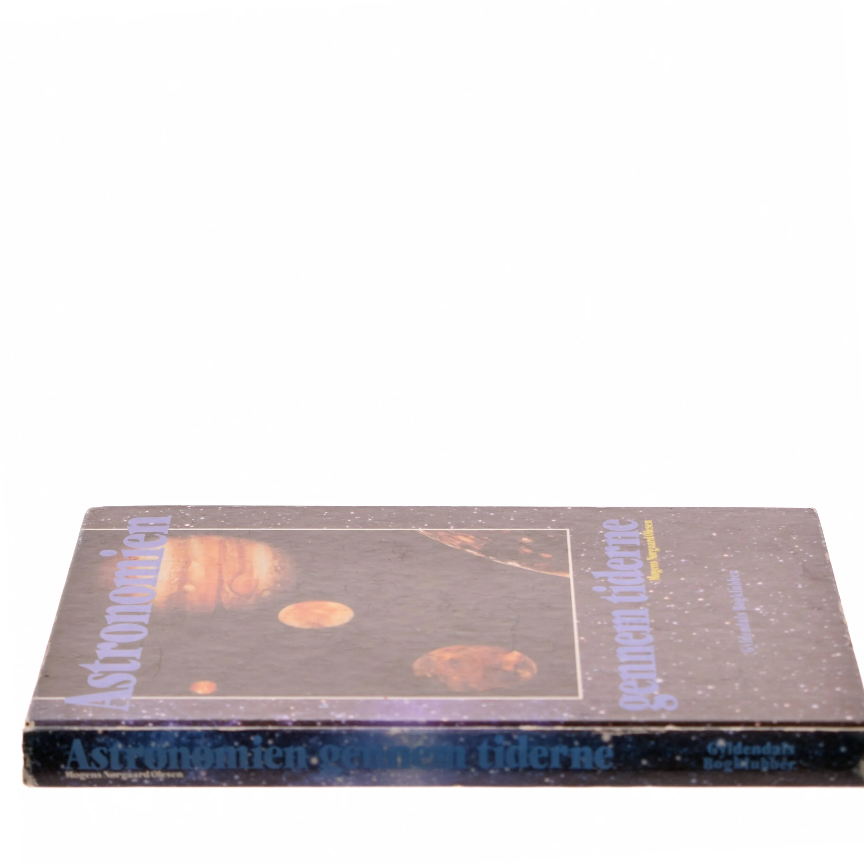 Astronomien gennem tiderne af Mogens Nørgaard Olesen (Bog)