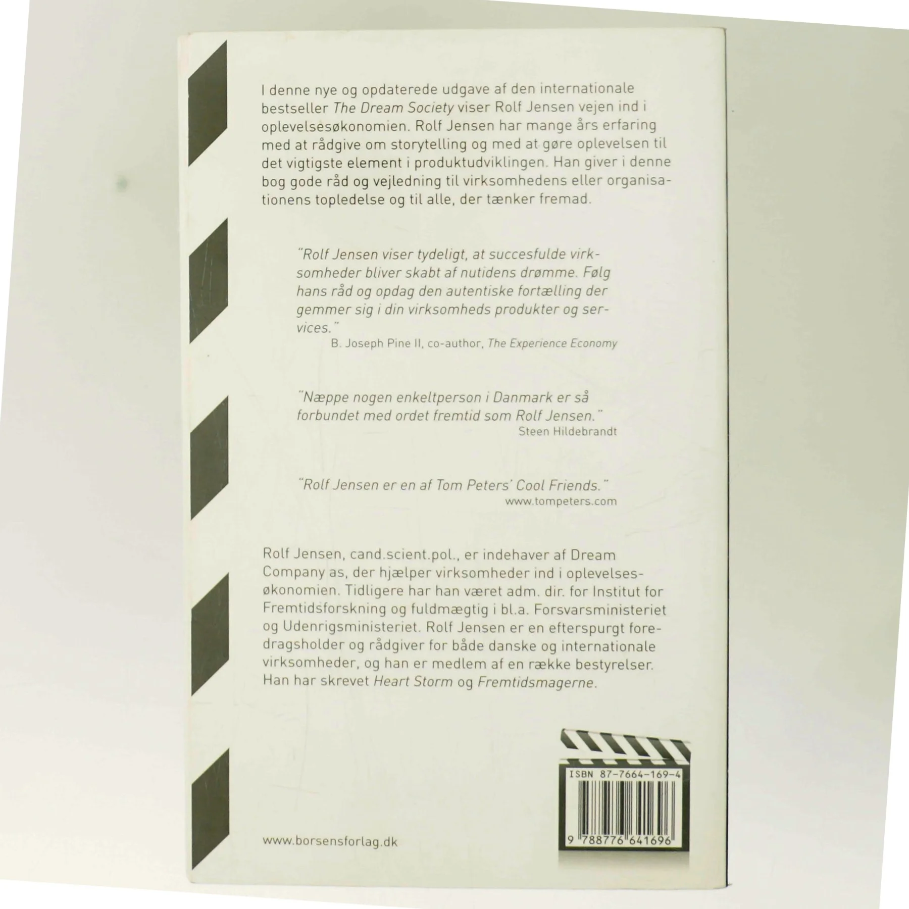 Dream society : træd ind i oplevelsesøkonomien af Rolf Jensen (f. 1942) (Bog)