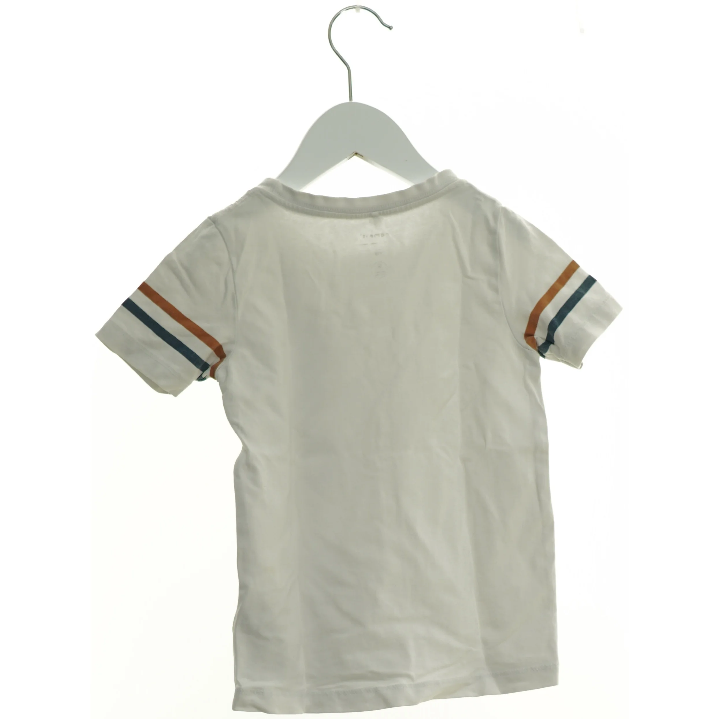 T-Shirt fra Name It (str. 110 cm)