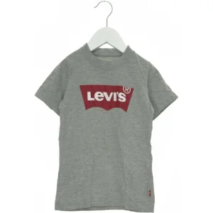 T-Shirt fra Levis (str. 110 cm)