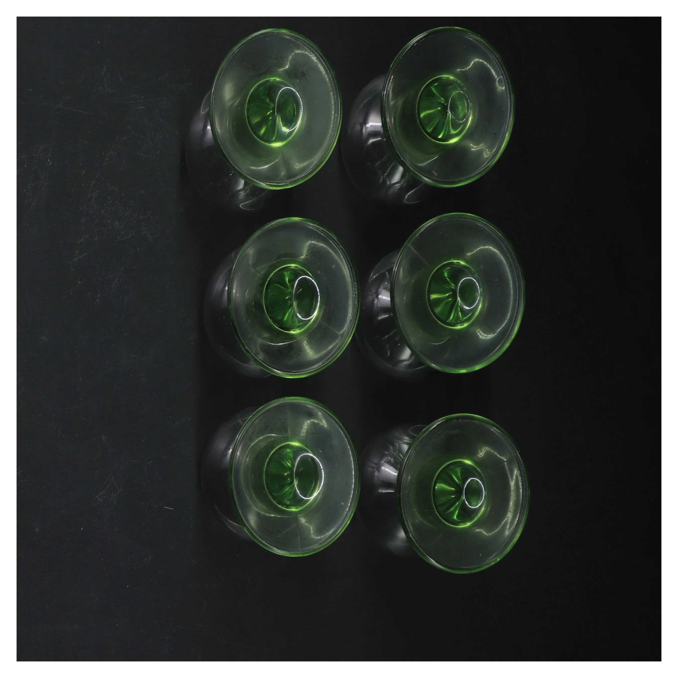 Glas med grøn base, 6 styk (str. 6 styk, 12 cm)