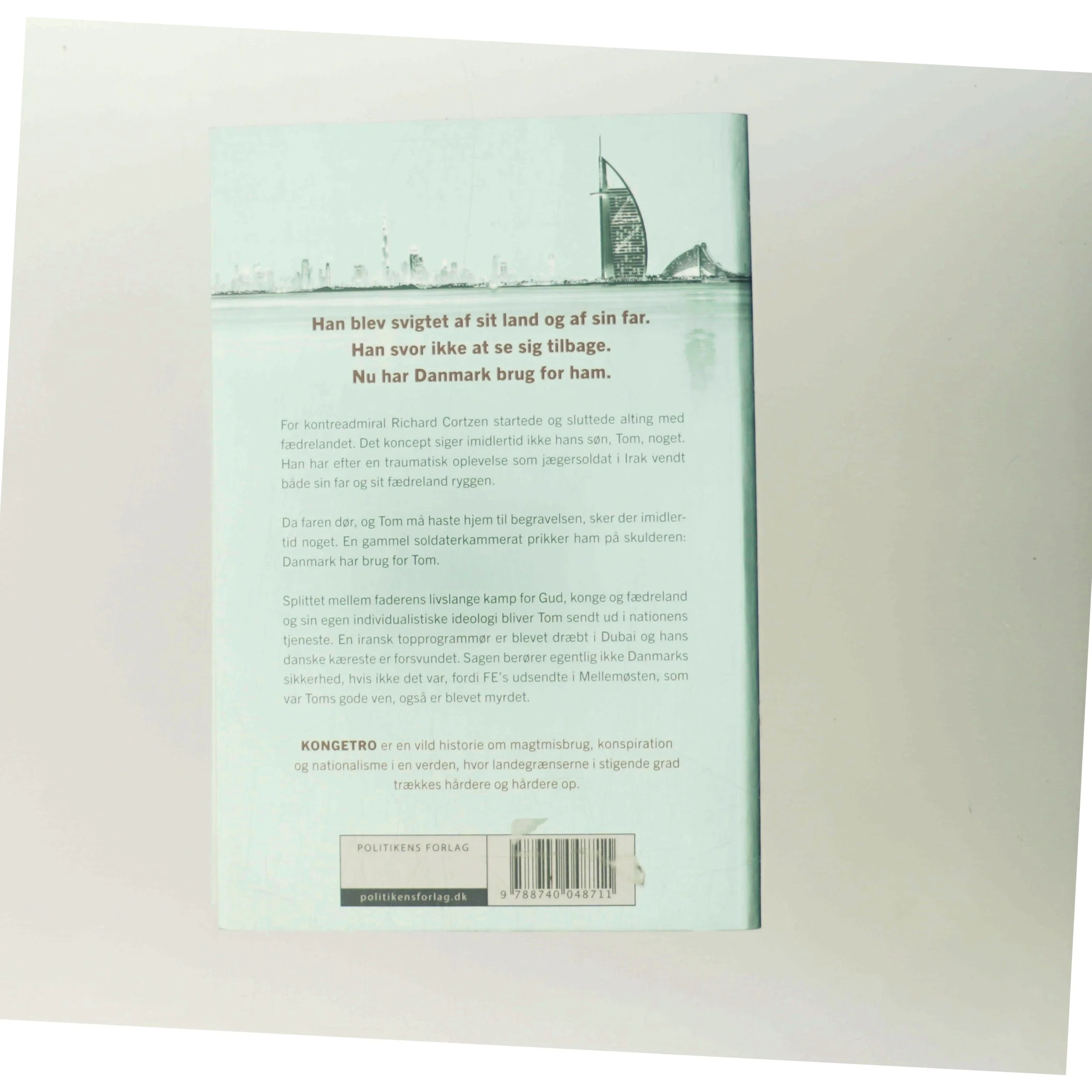 Kongetro : spændingsroman af Tobias Bukkehave (f. 1980) (Bog)