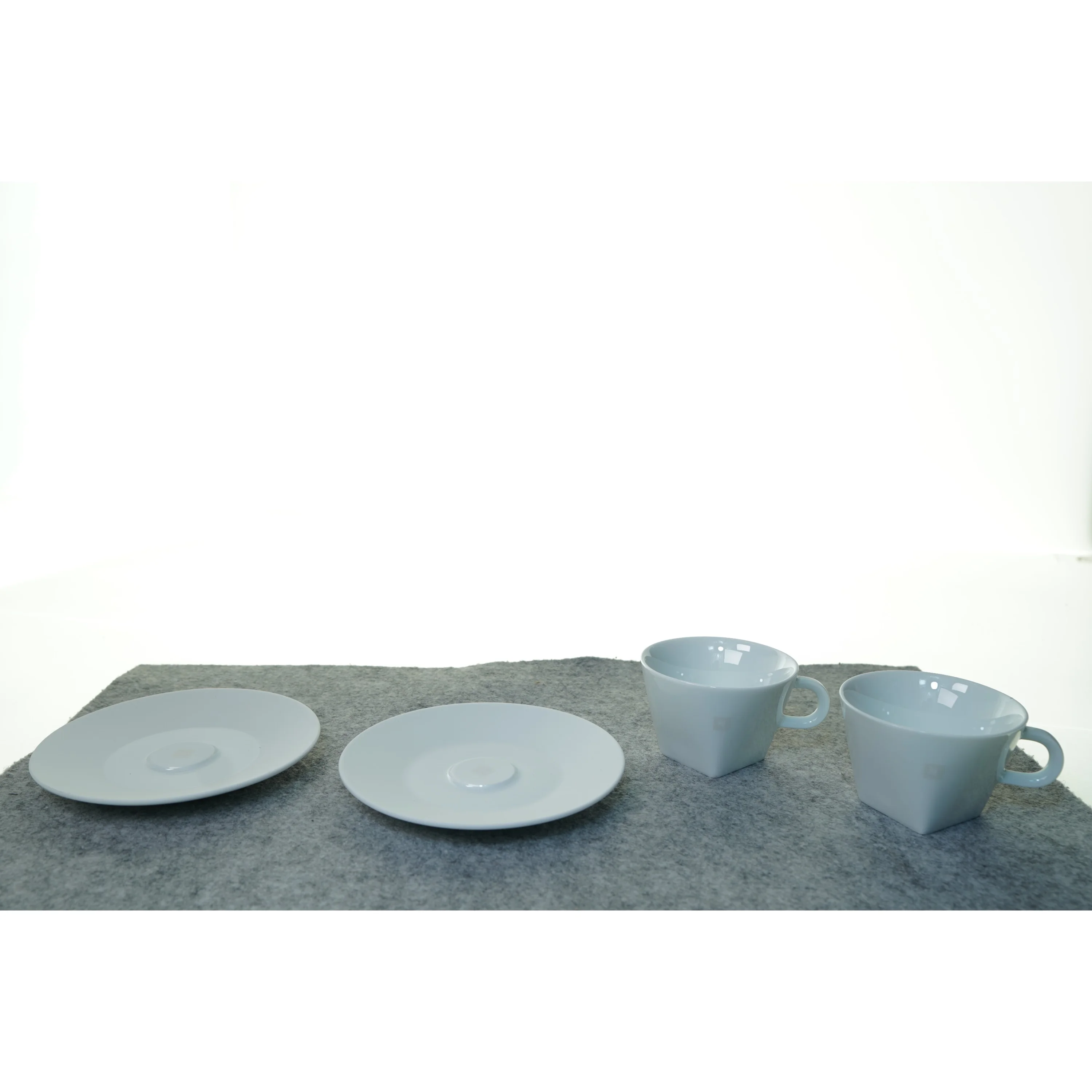 Nespresso kopper og tallerkner fra Nespresso (str. 23 x 17 cm)