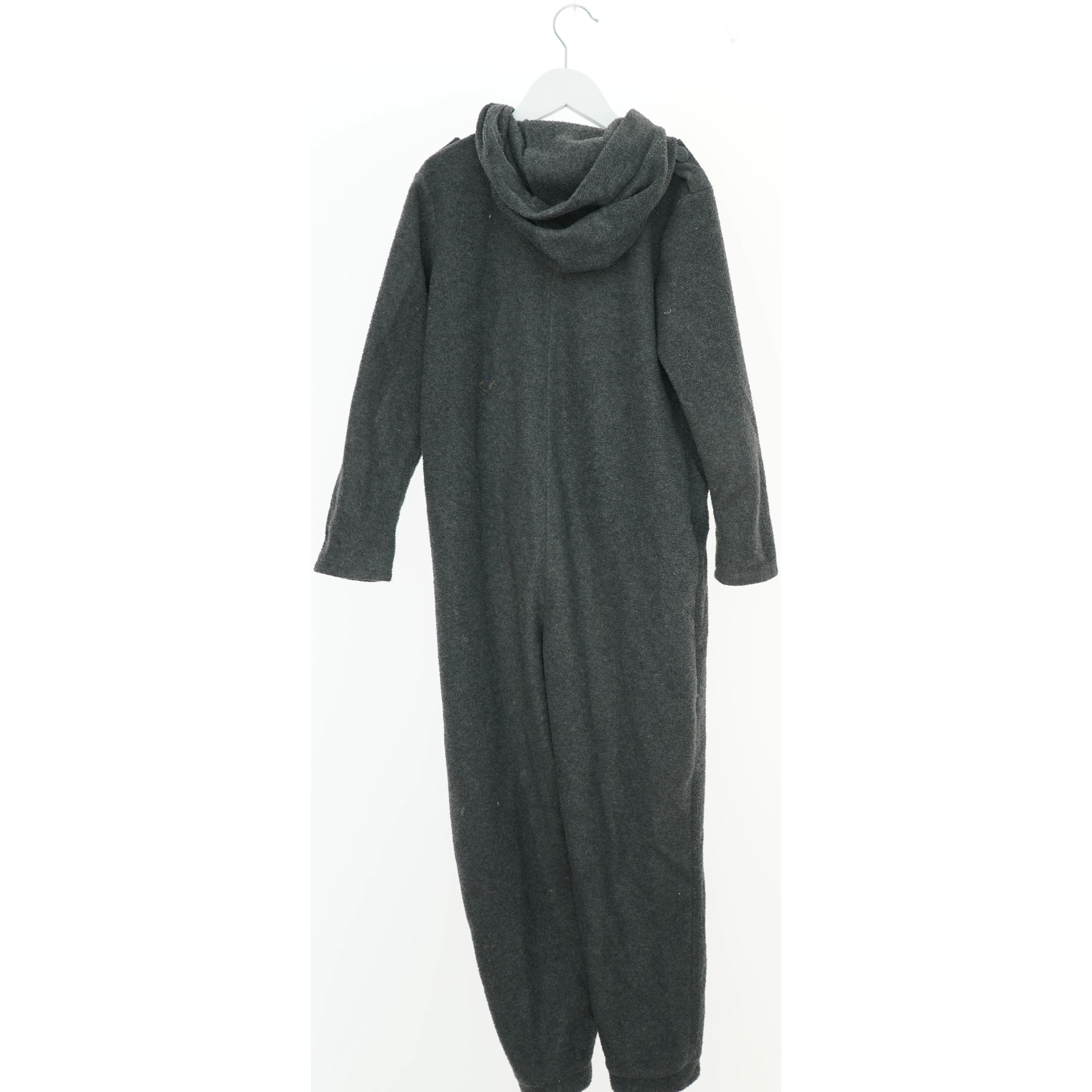 Termodragt med hætte fra Karmameju (str. 122)