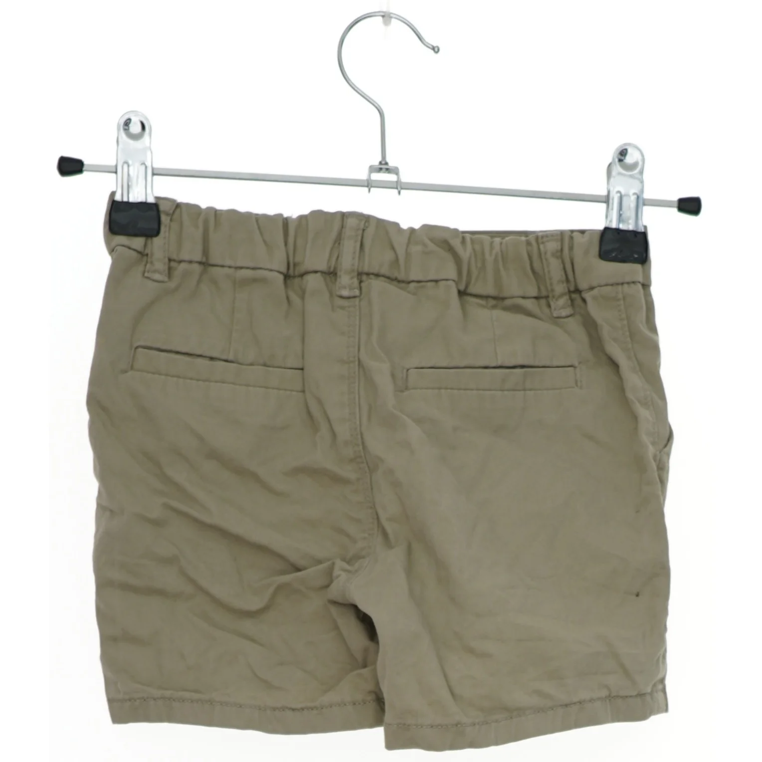Khaki shorts fra Next (str. 92)