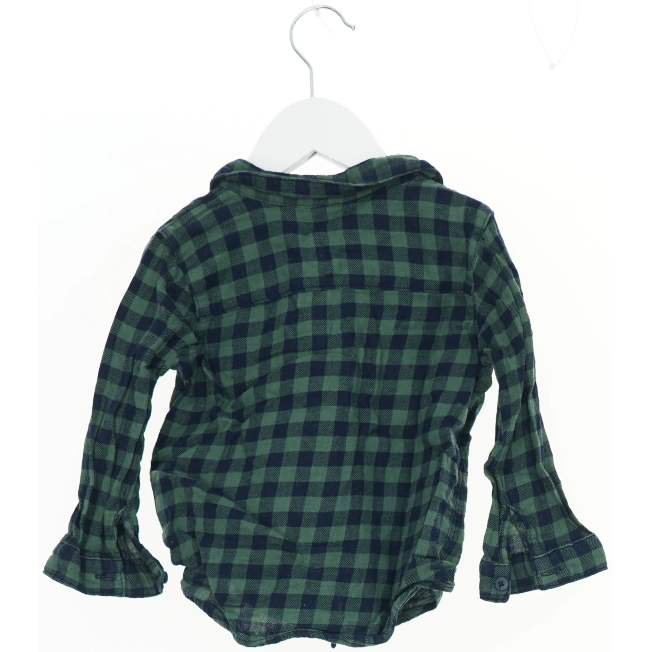 Grøn ternet skjorte til børn fra H&M (str. 86)