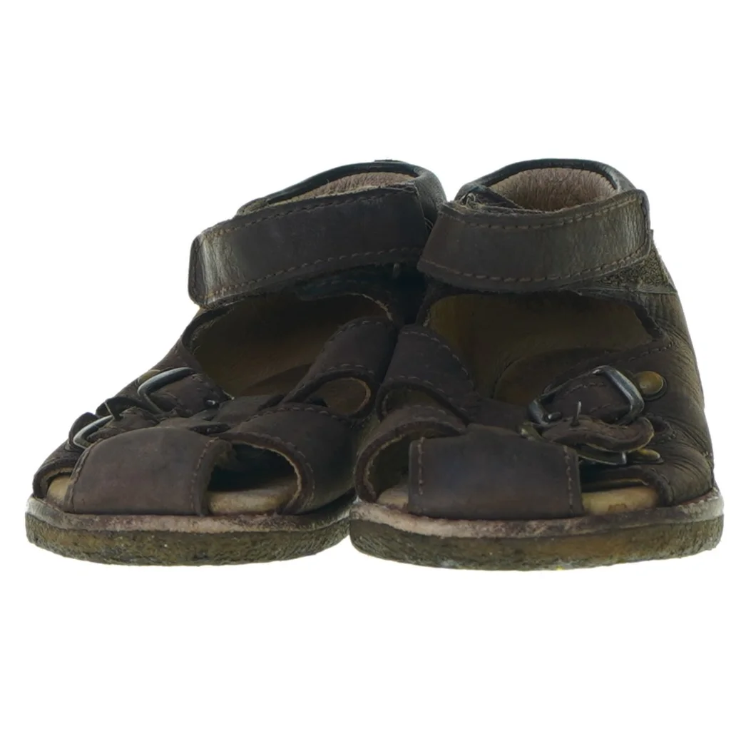 Sandaler fra Rap (str. 22)