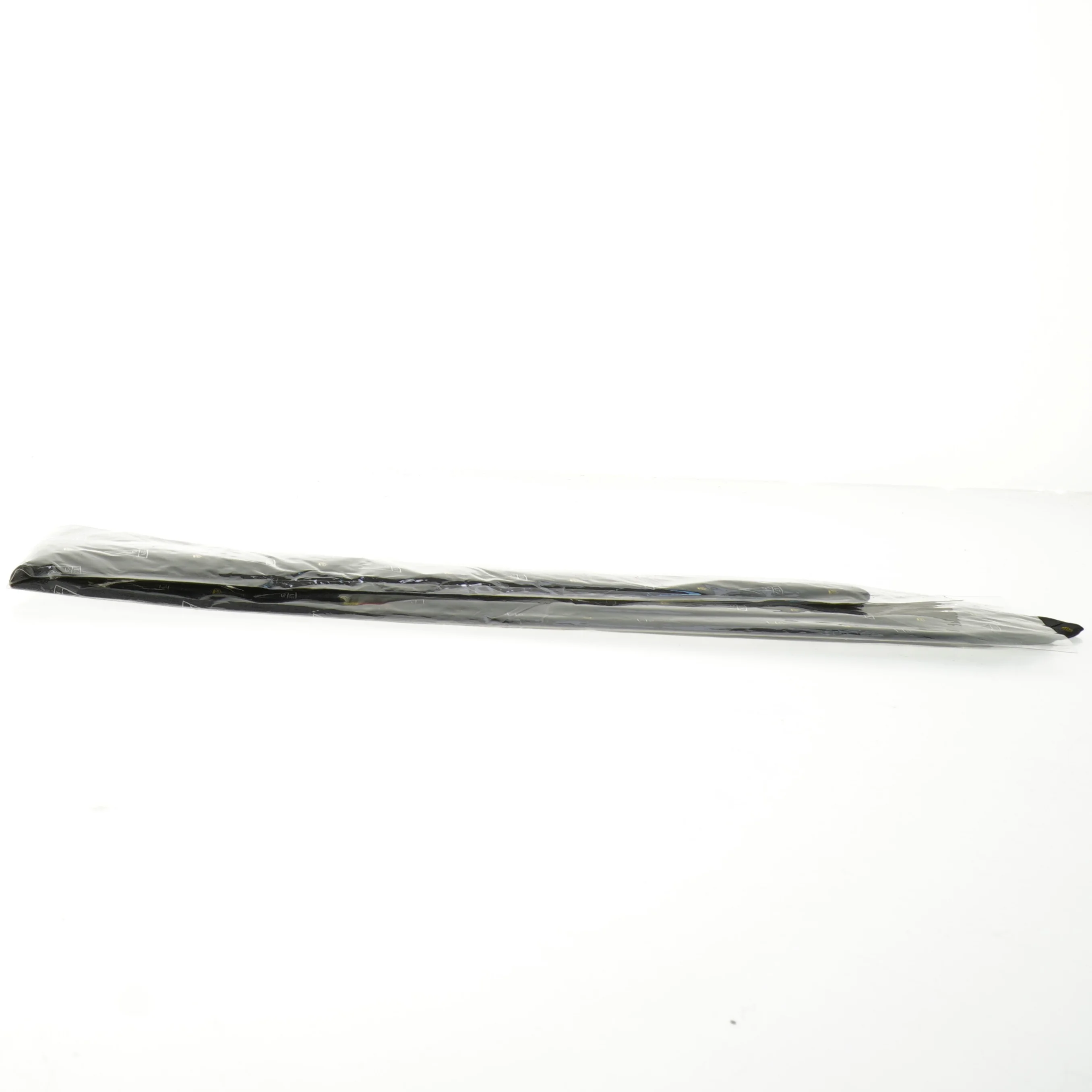 Sort slips med geometrisk mønster fra LFV (str. 73 cm)