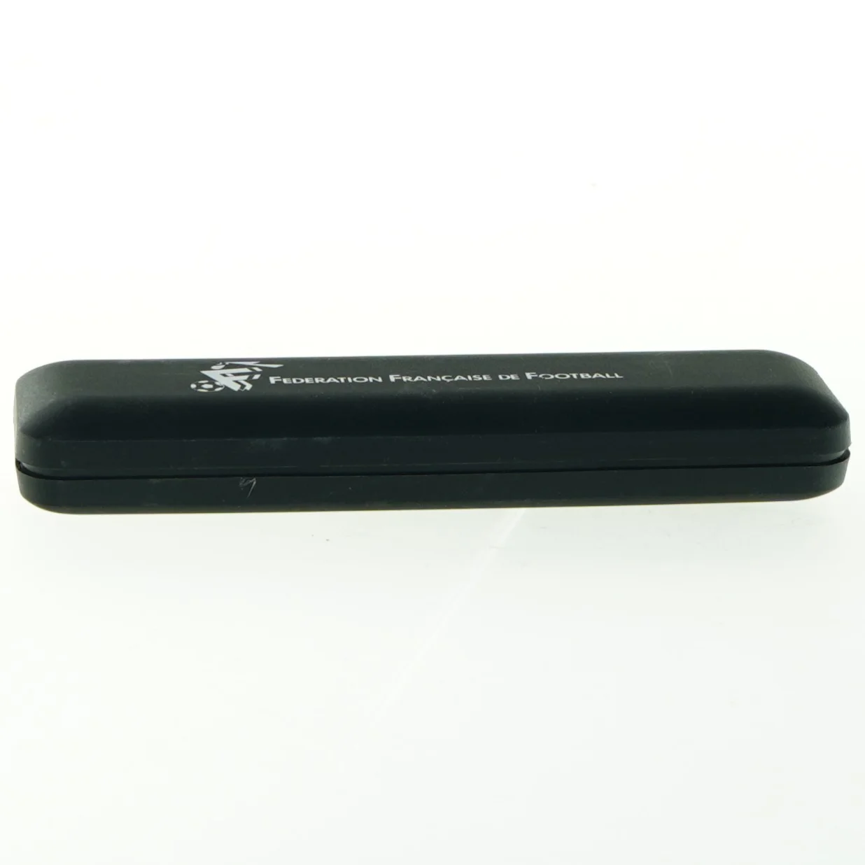 Pen-etui med kuglepenne (str. 17x5x2,5 cm)