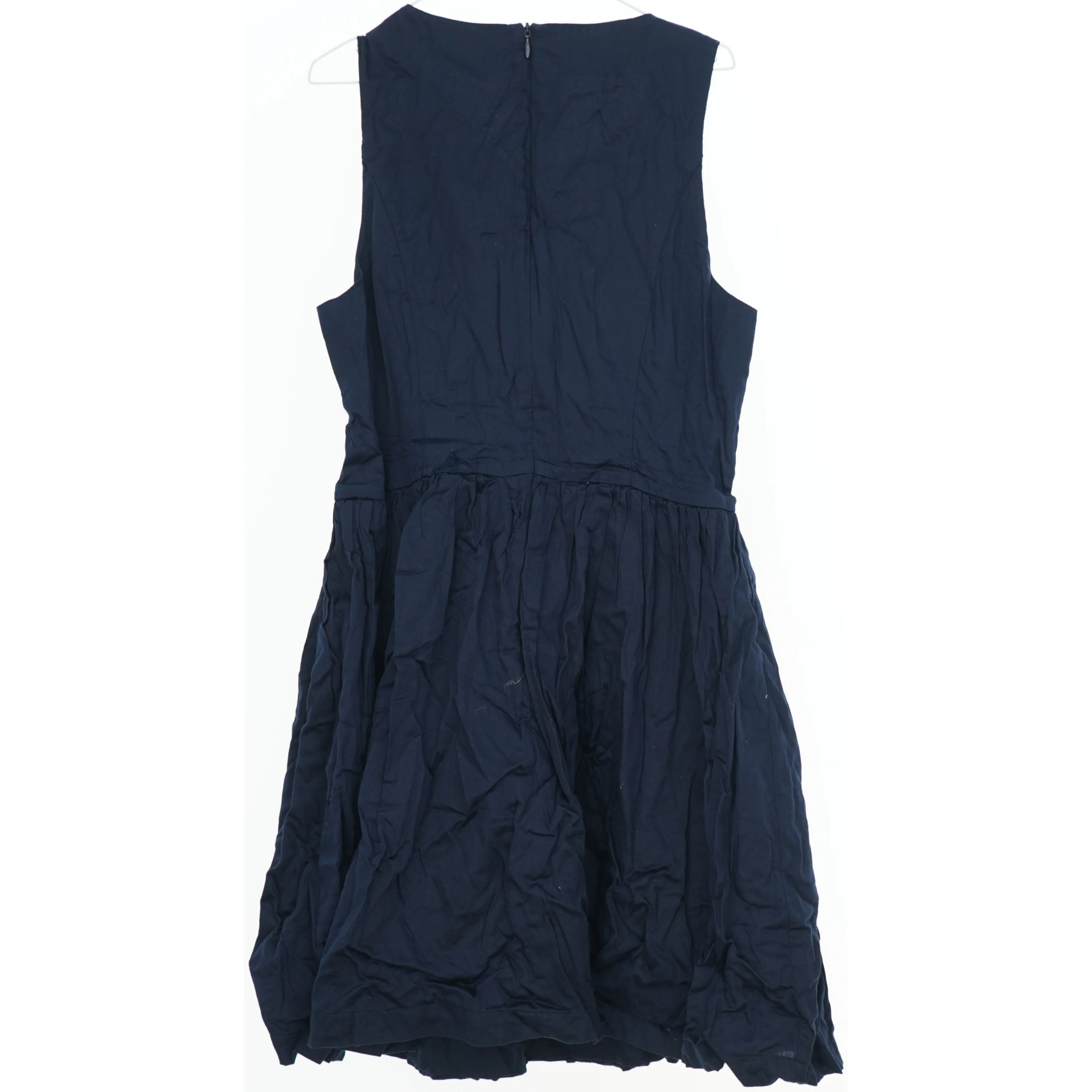 Ærmeløs kjole med broderier fra Tommy Hilfiger (str. 176)