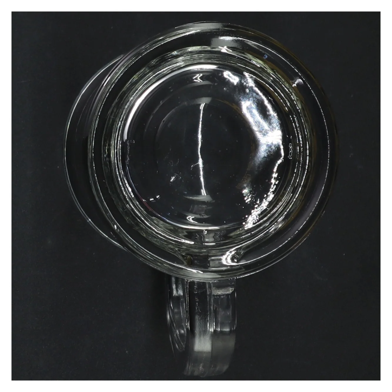 Glasølkrus med indgravering (str. Ø 8 x 14 cm)