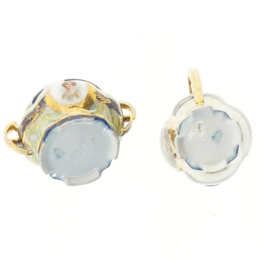 Antikt porcelænsserveringssæt (str. ø 8 cm, 12 cm)