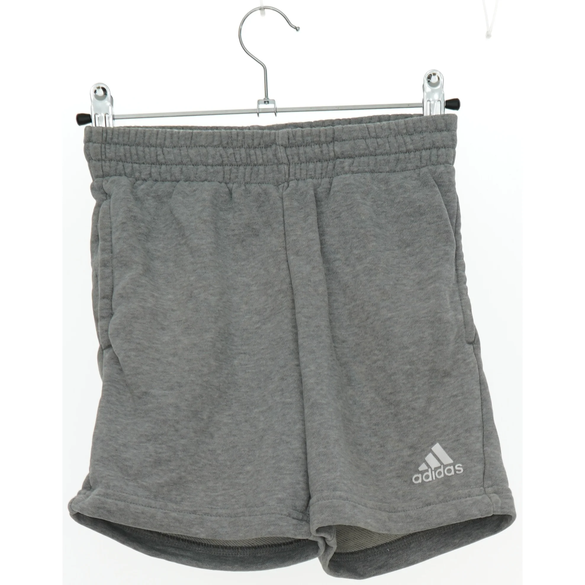 Shorts fra Adidas (str. 128 cm)