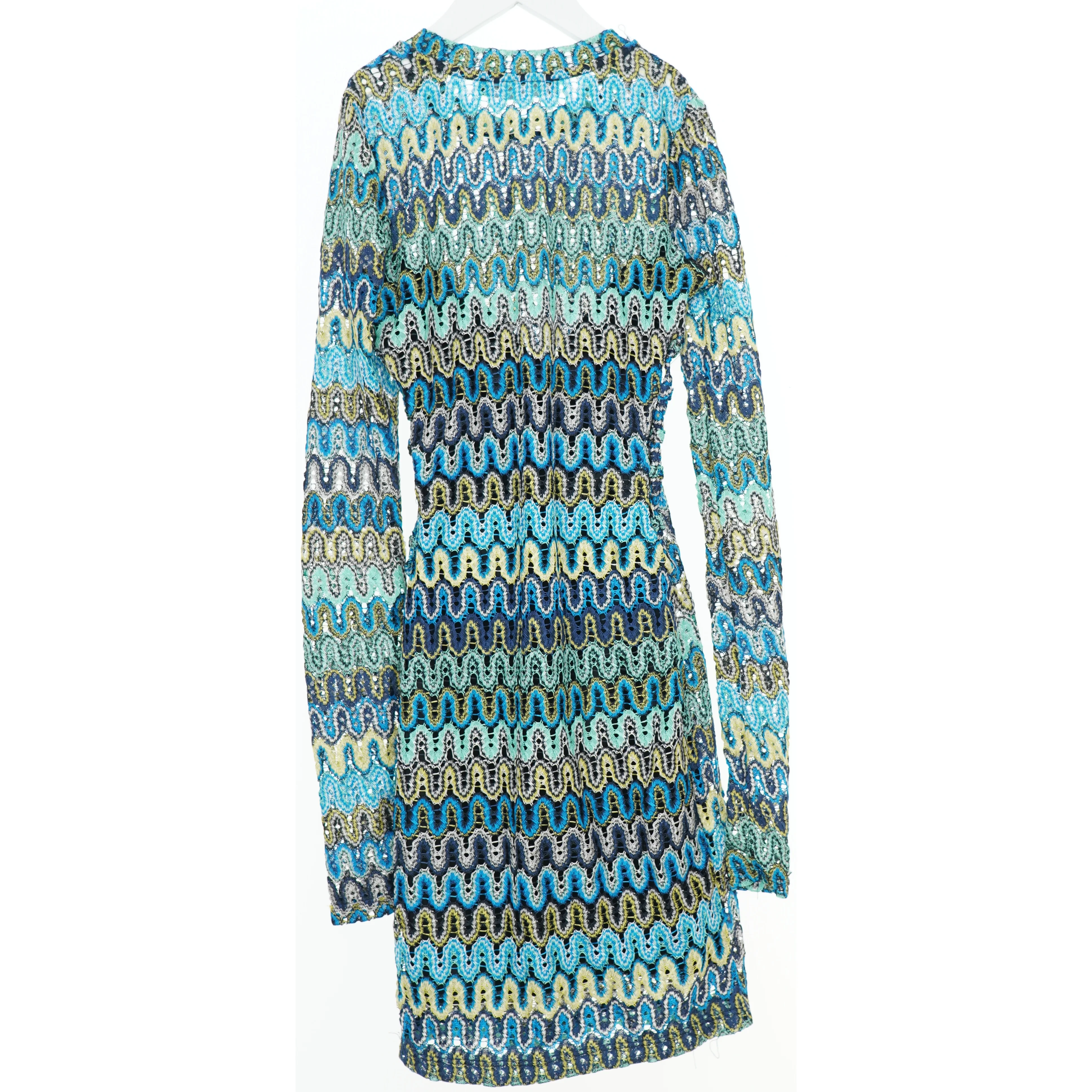 Langærmet mønstret kjole fra Bershka (str. XS)