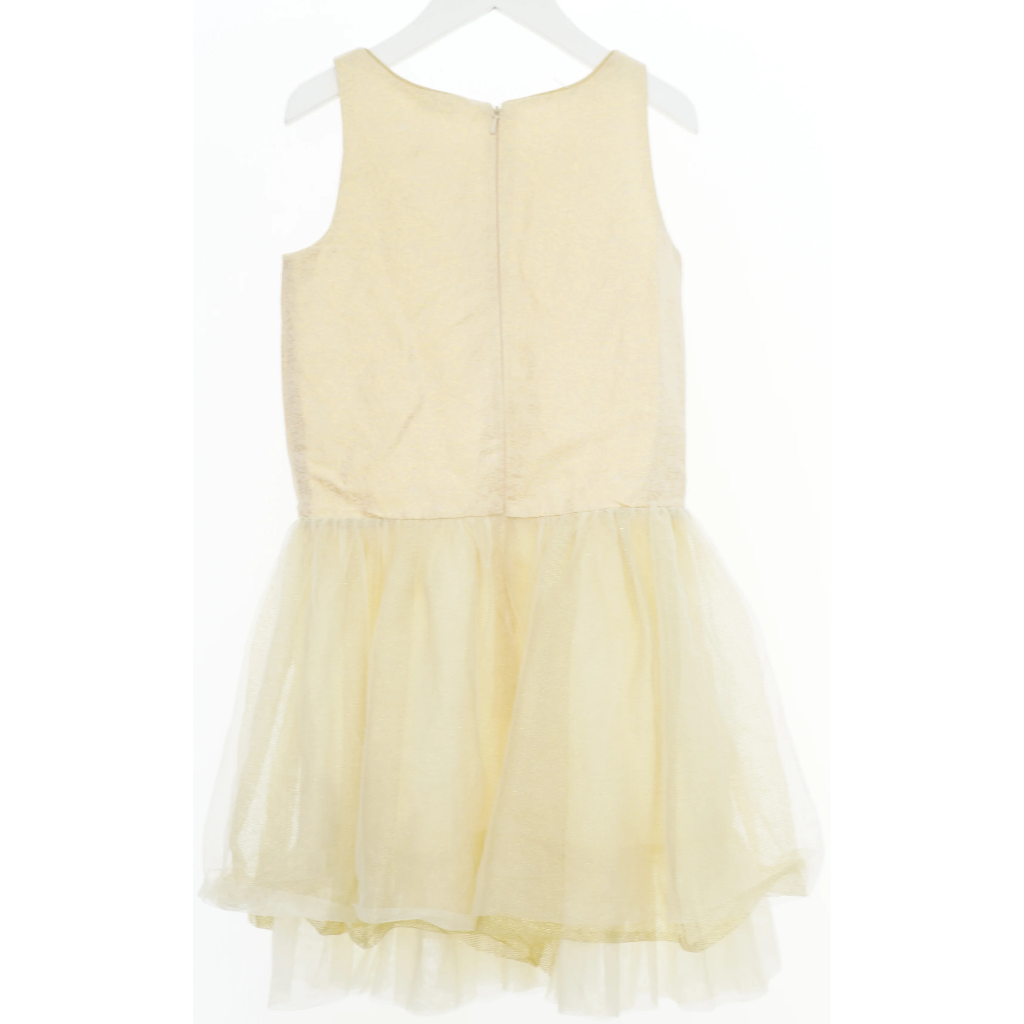 Guld farvet kjole med tyl fra Name It (str. 134)