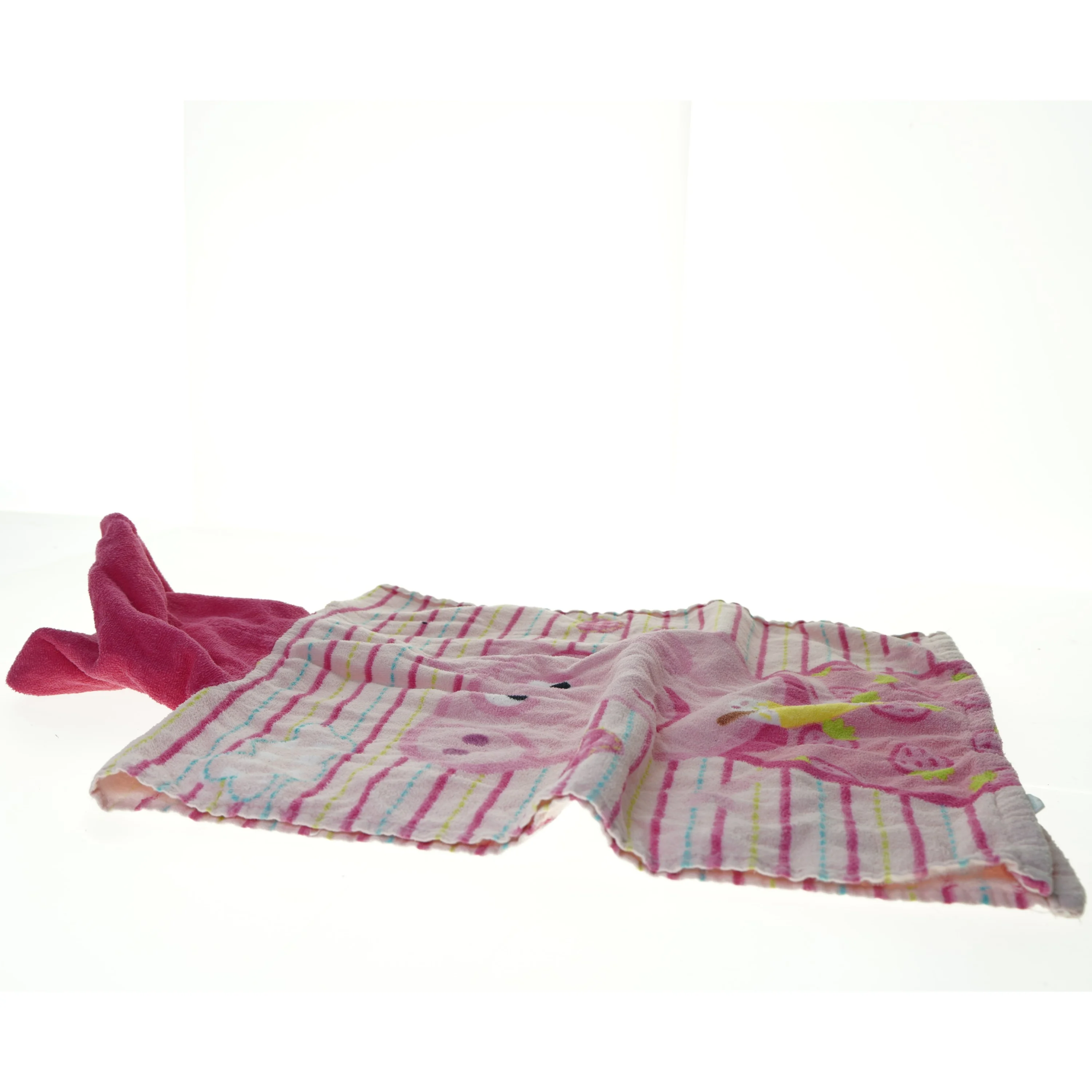 Børne badekåbe med hætte fra Gurli Gris (str. 50 x 47 cm)