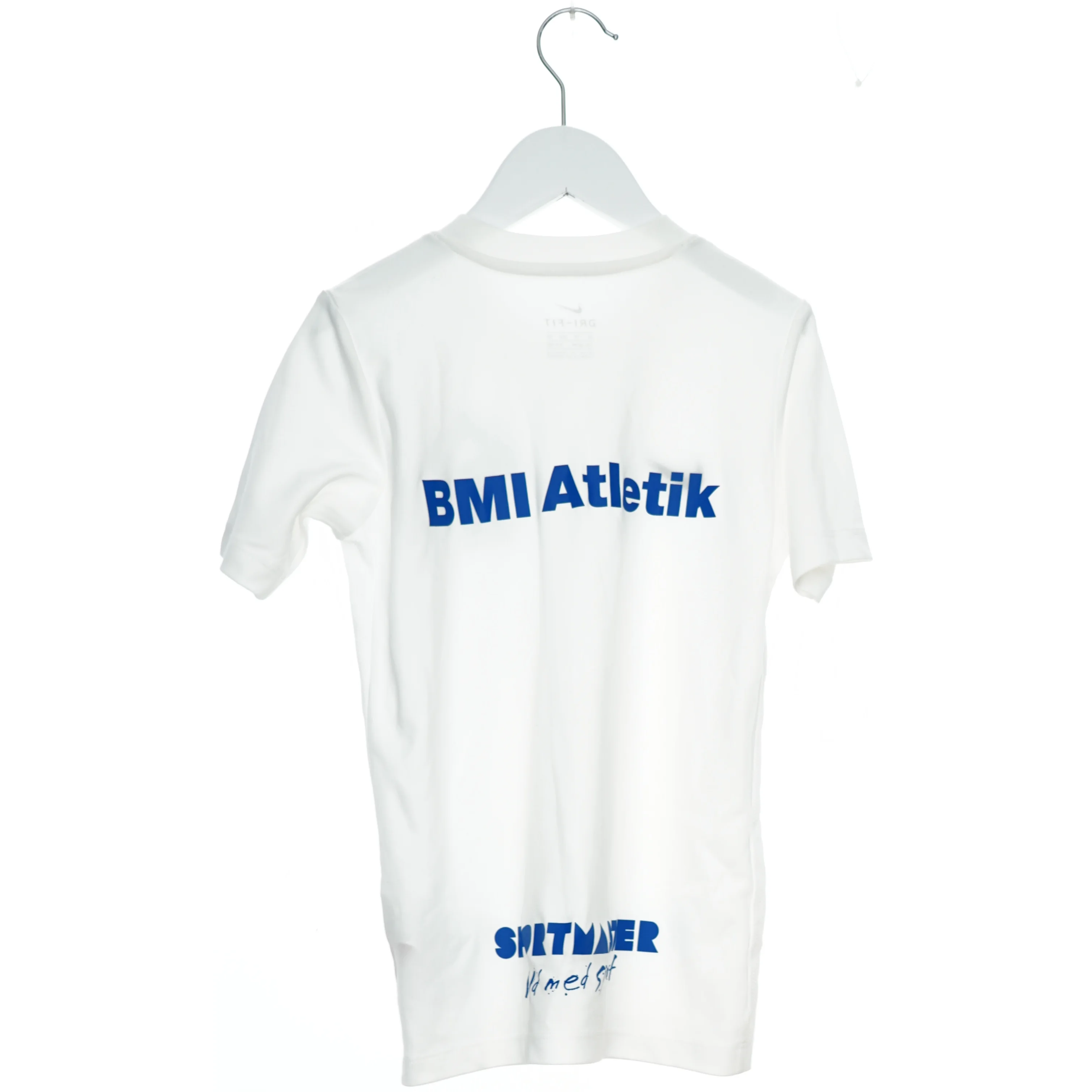 Hvid Nike T-shirt med BMI Atletik mærke fra Nike (str. 128)