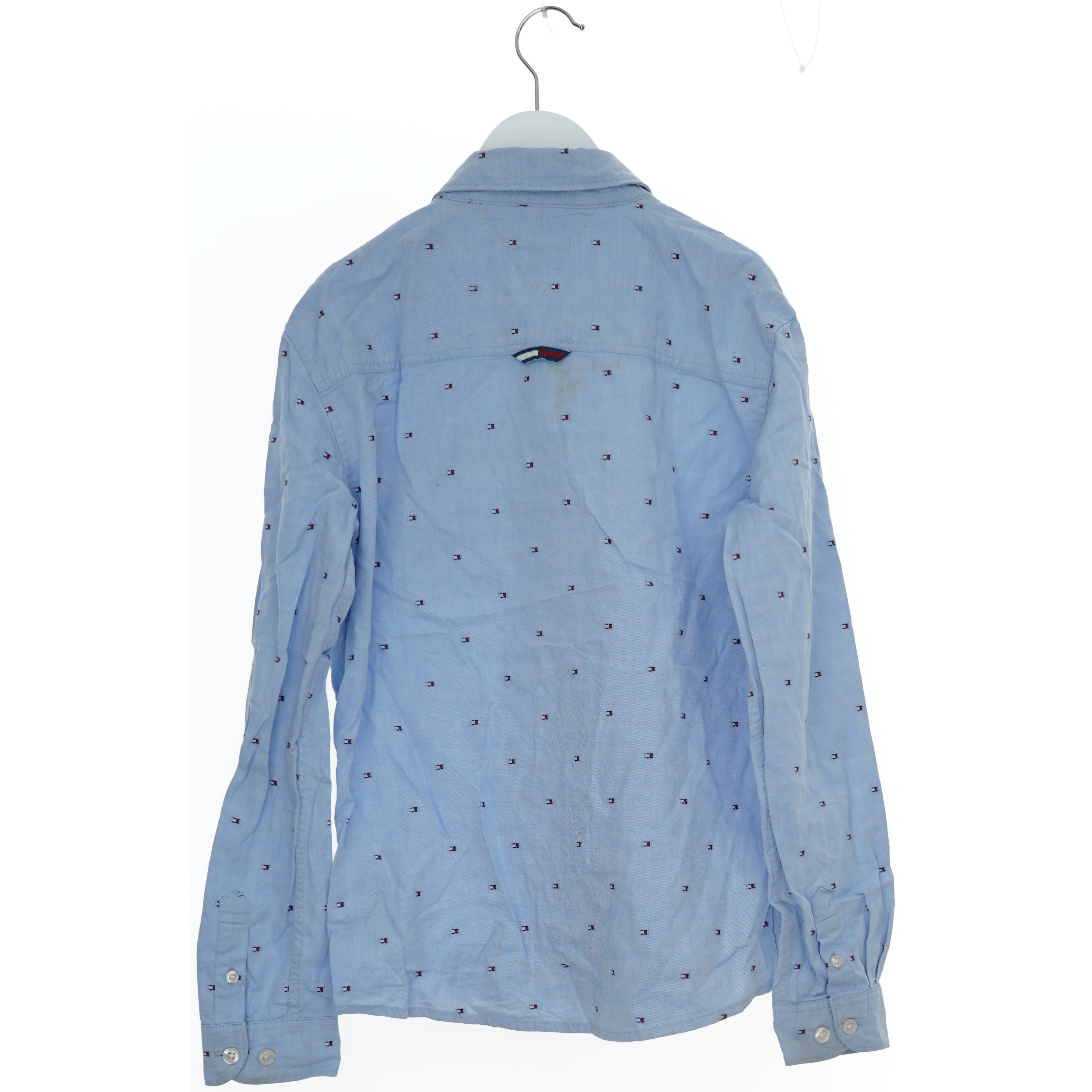 Lyseblå skjorte fra Tommy Hilfiger (str. 152)