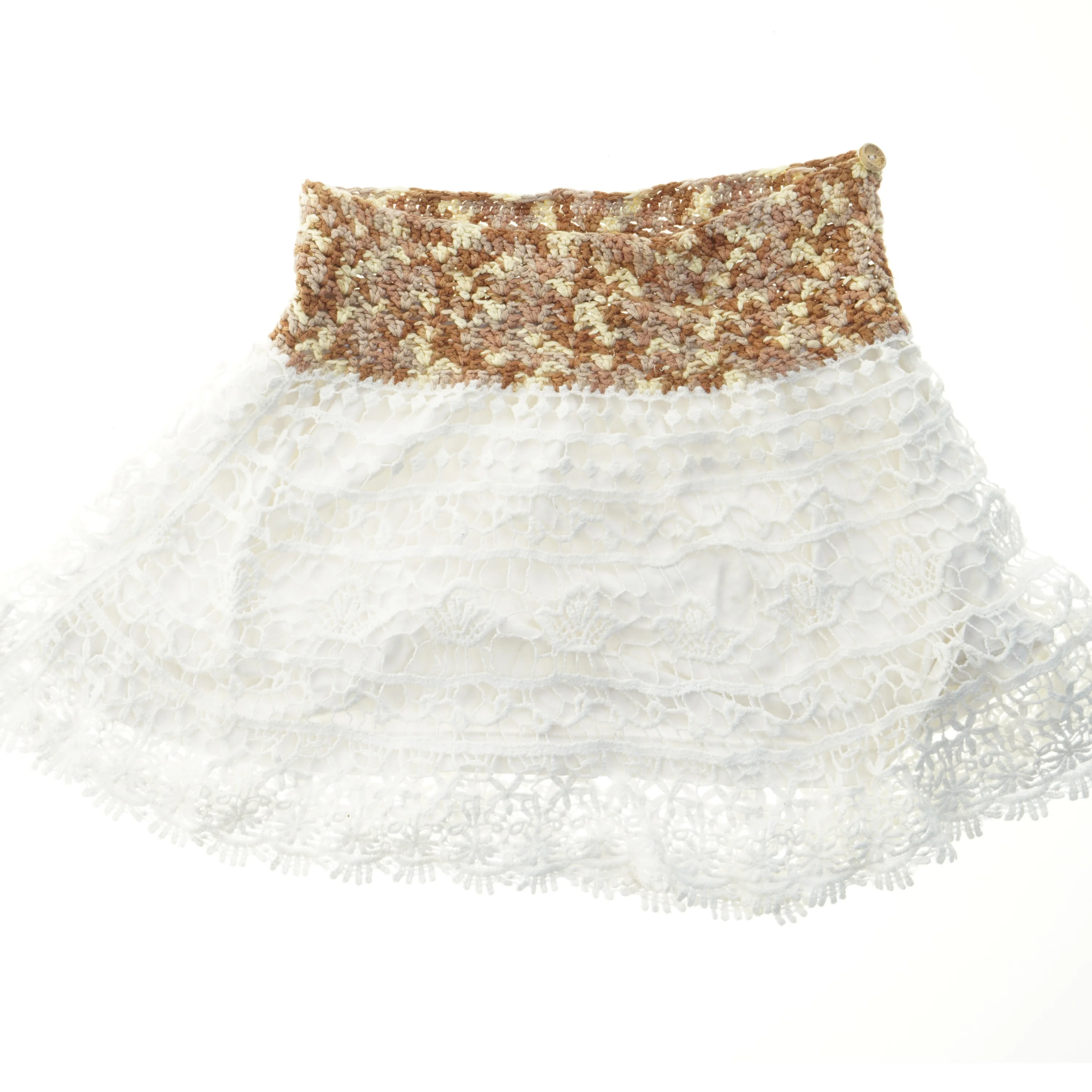 Nederdel (str. Ø. 29,5 cm. længde. 37 cm)