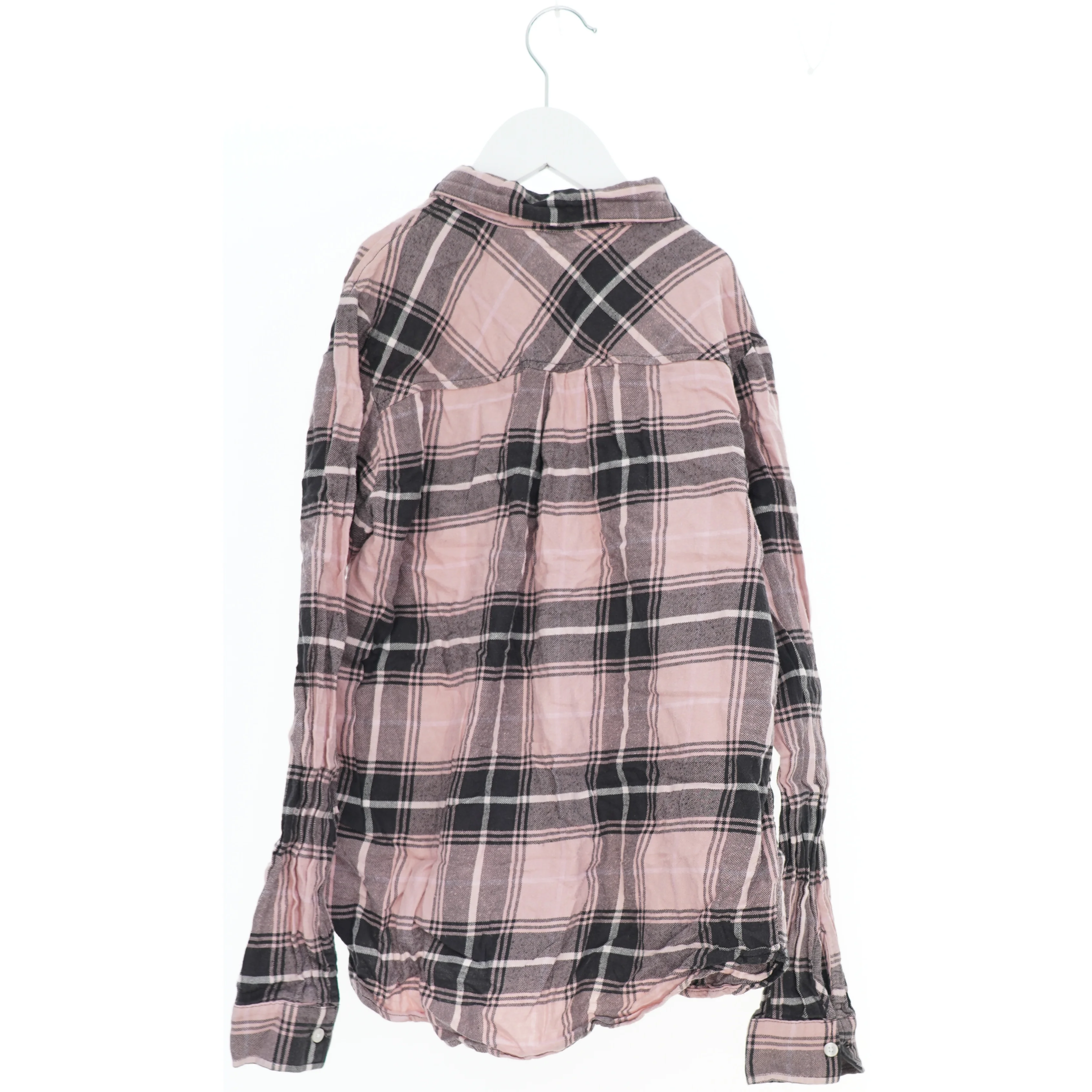 Skjorte med ternet mønster fra H&M (str. 164)