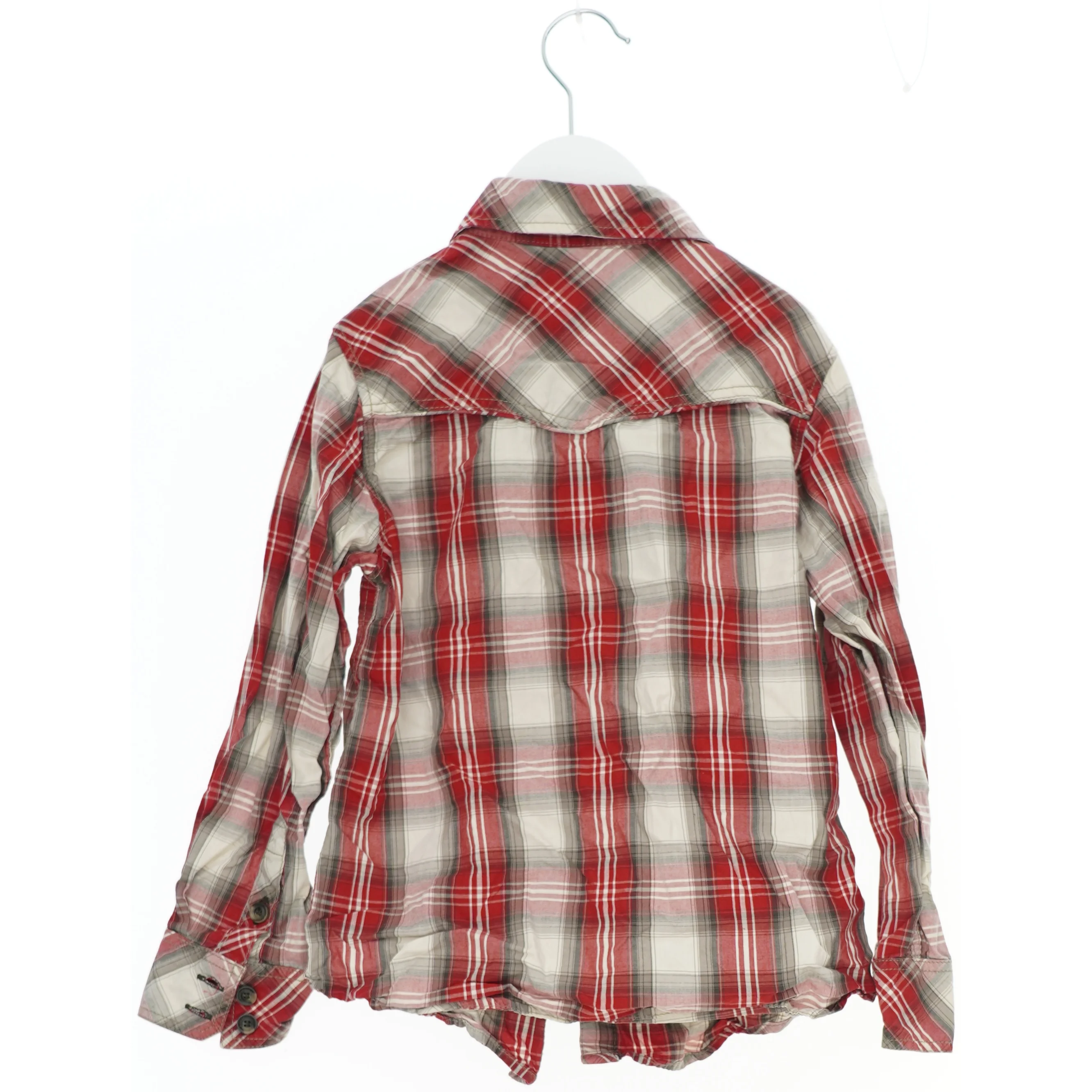 Skjorte i ternet design fra H&M (str. 122)