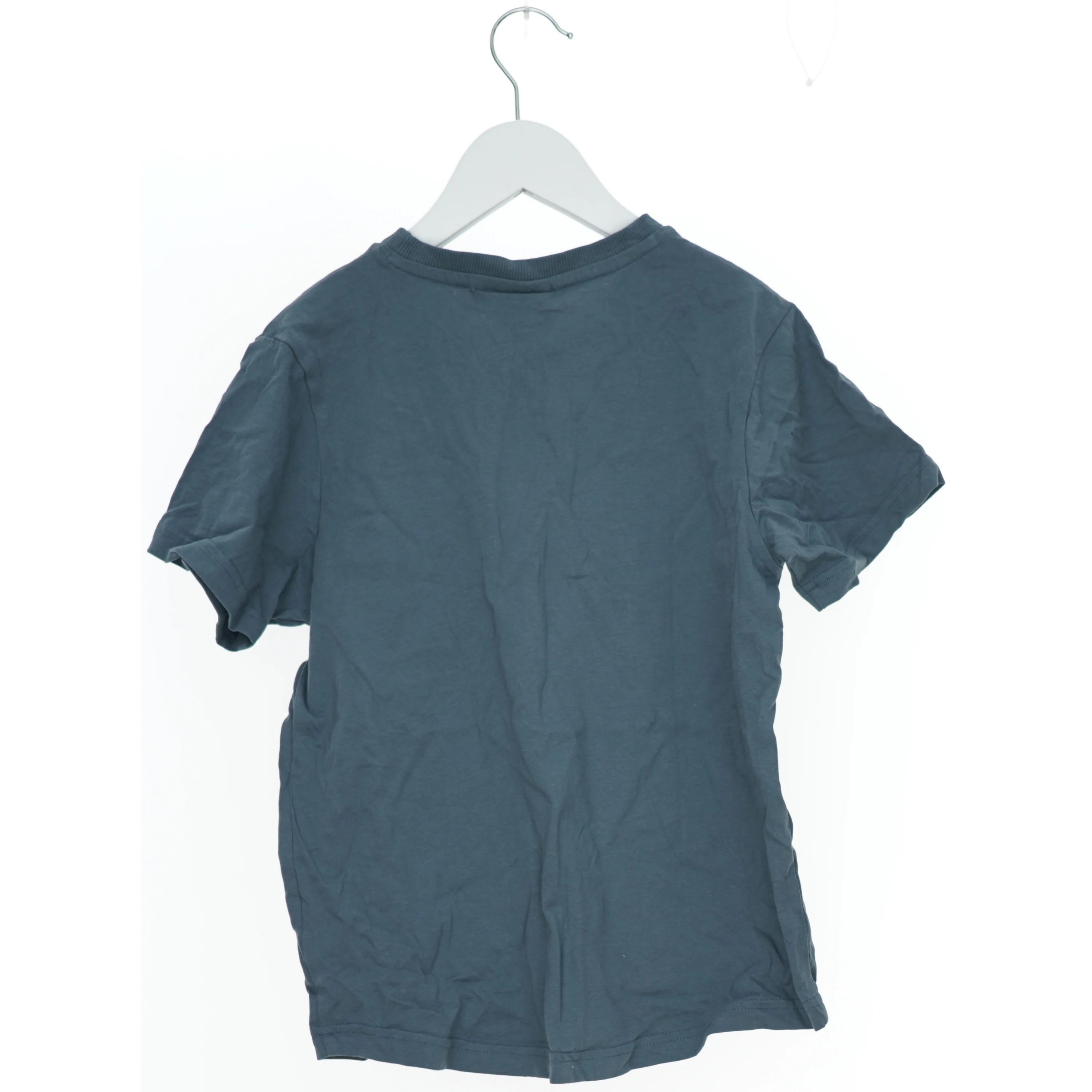 T-shirt med brystlomme fra Hummel (str. 146)