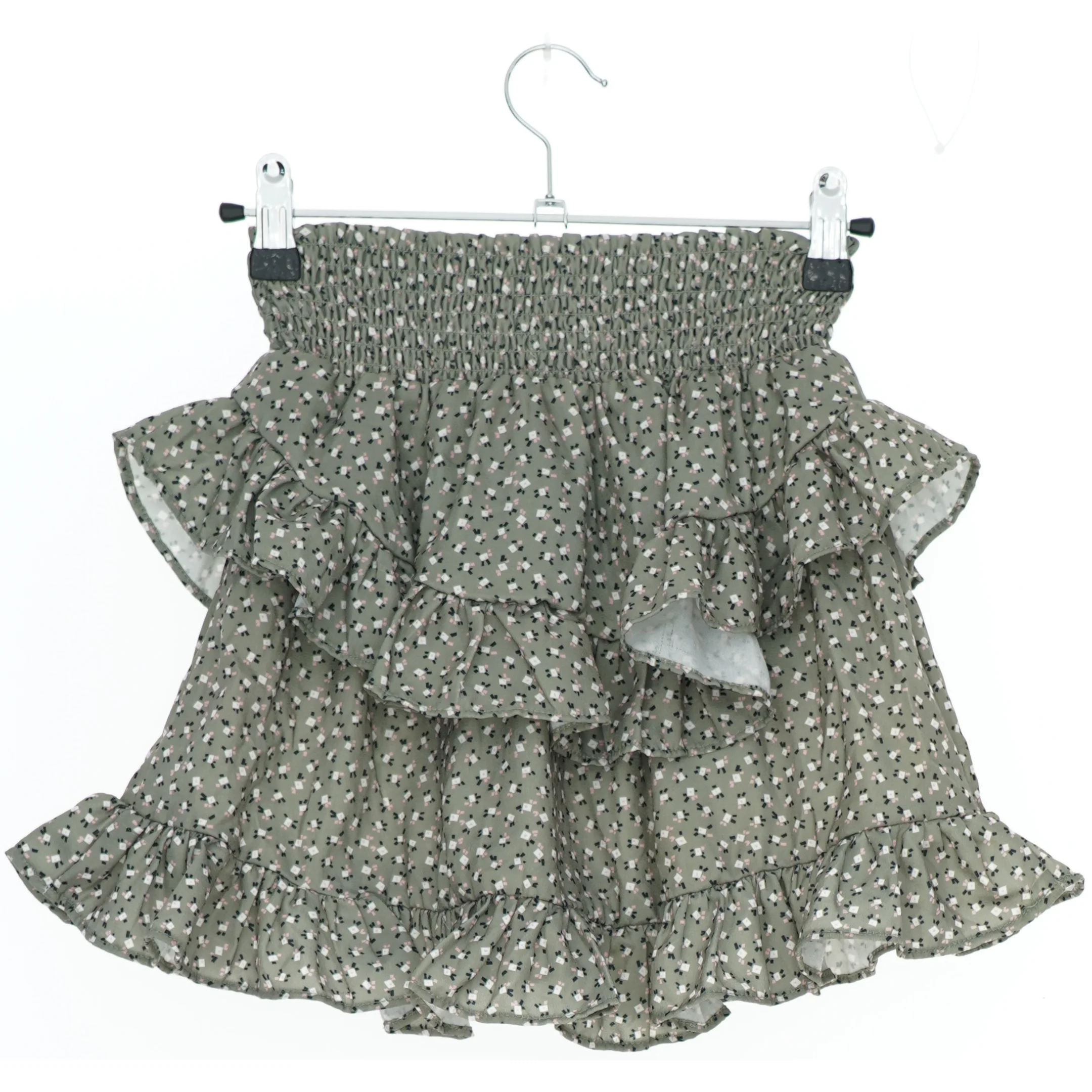 Blomstret nederdel med flæser fra Name It (str. 134)