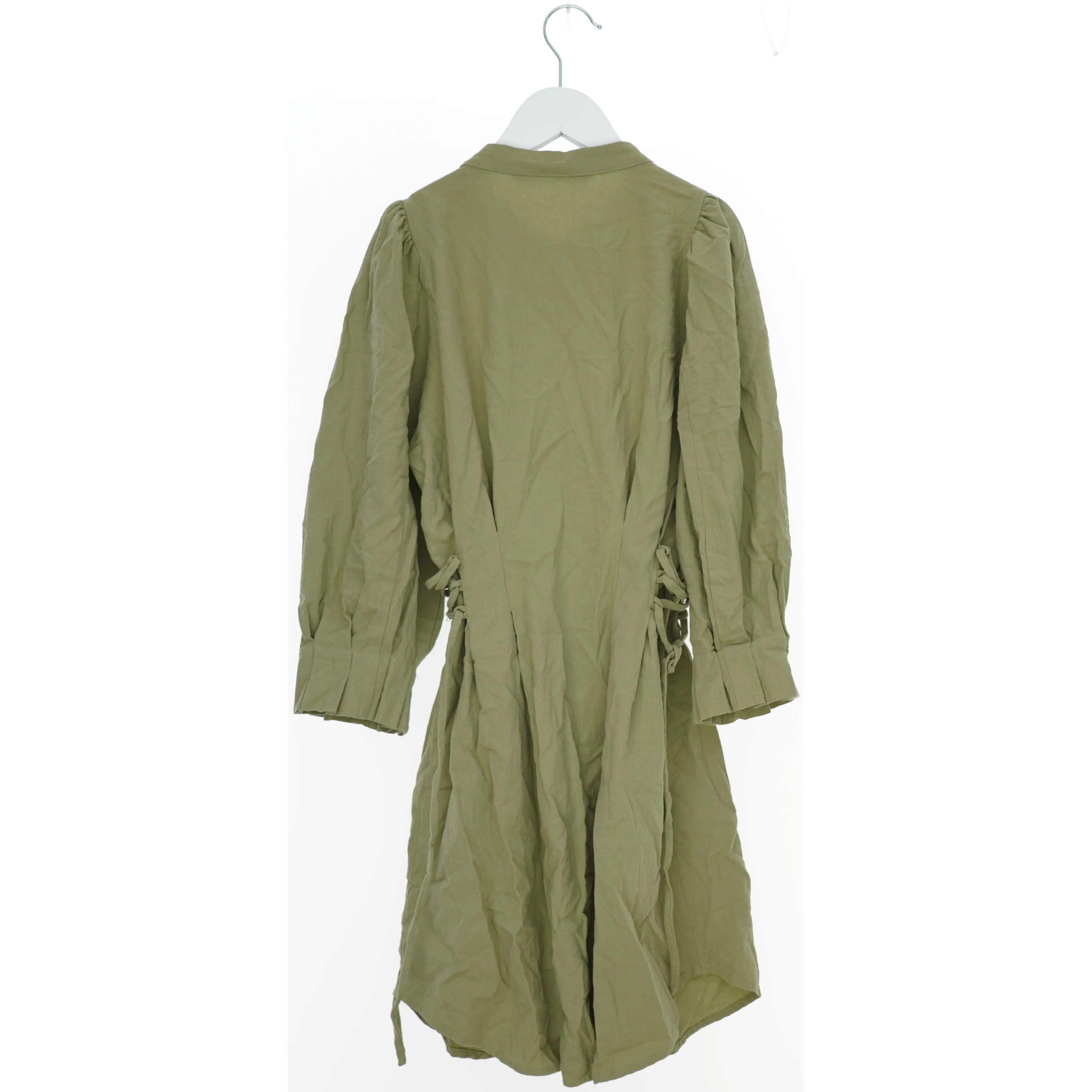 Olivengrøn kjole med knapper fra Zara (str. XS)