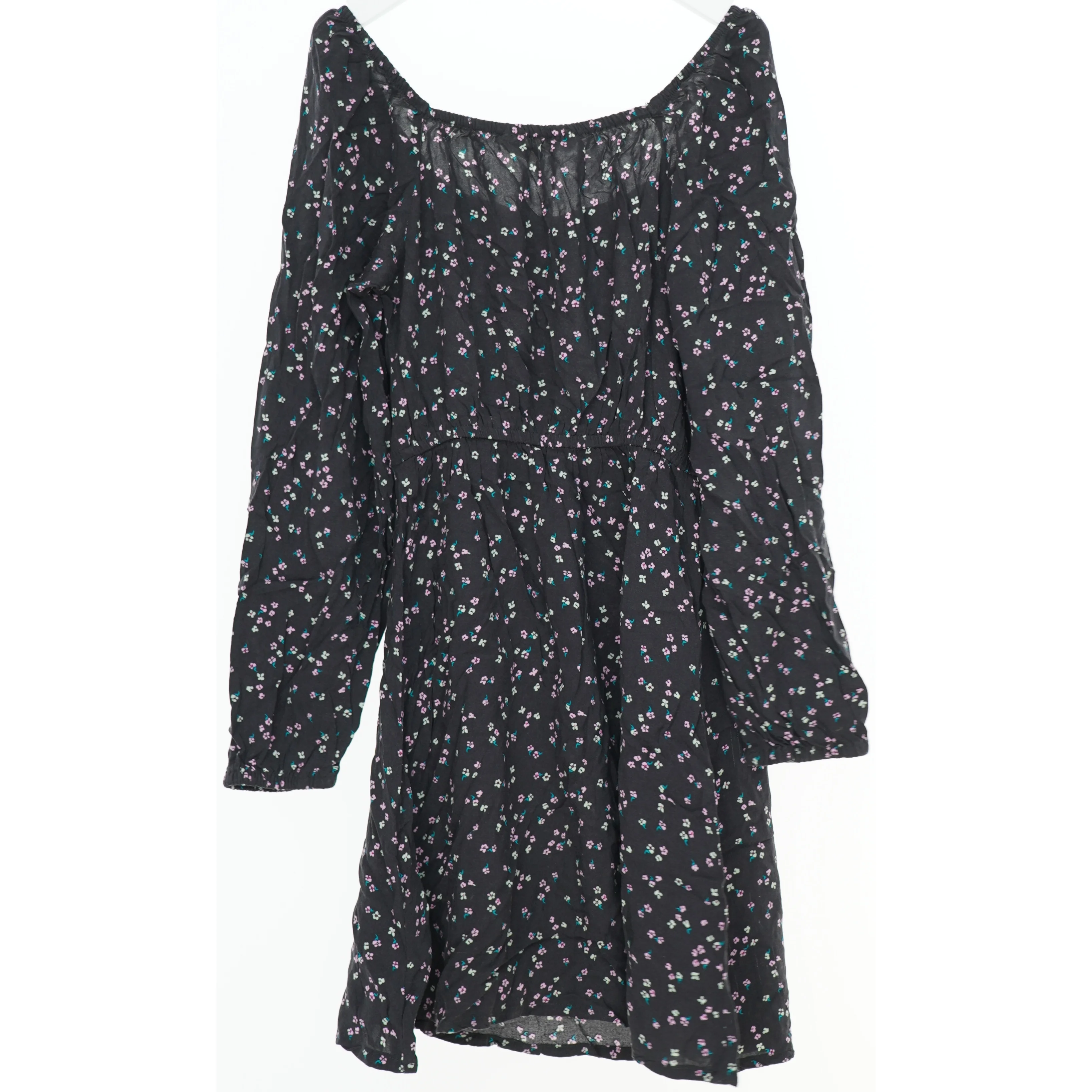 Blomstret kjole fra H&M (str. 146)